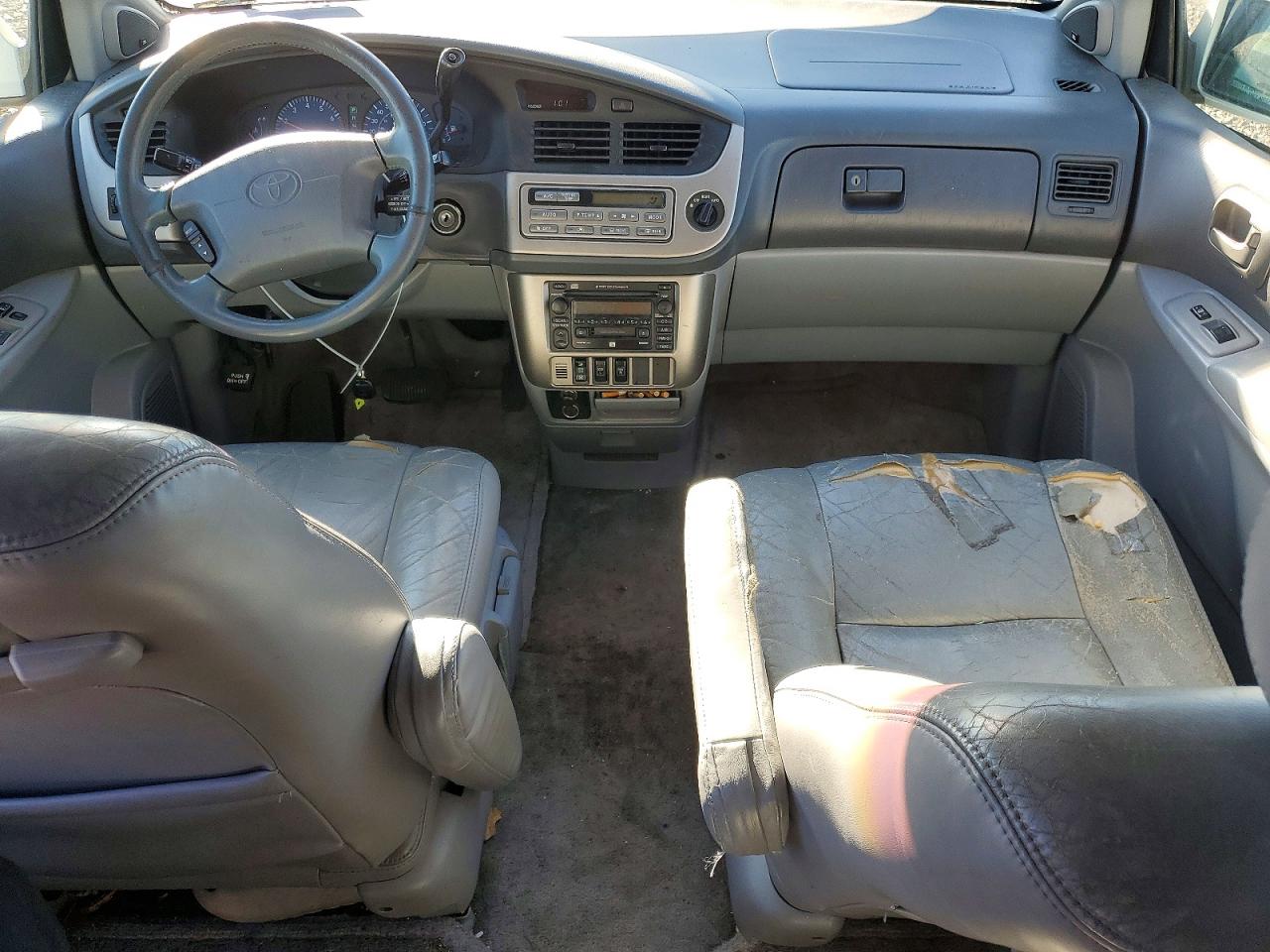2002 Toyota Sienna Xle White vin: 4T3ZF13C82U444386