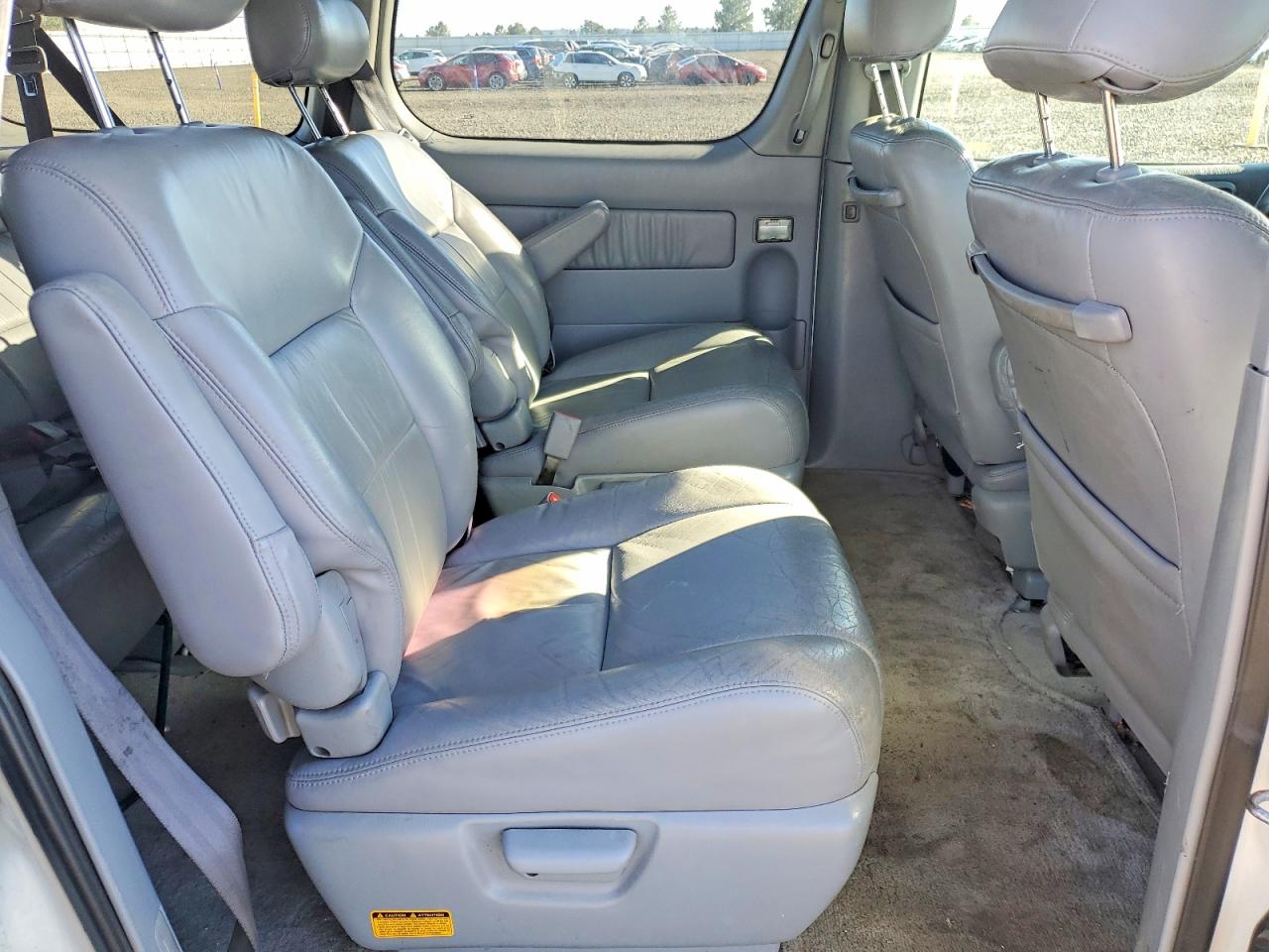 2002 Toyota Sienna Xle White vin: 4T3ZF13C82U444386