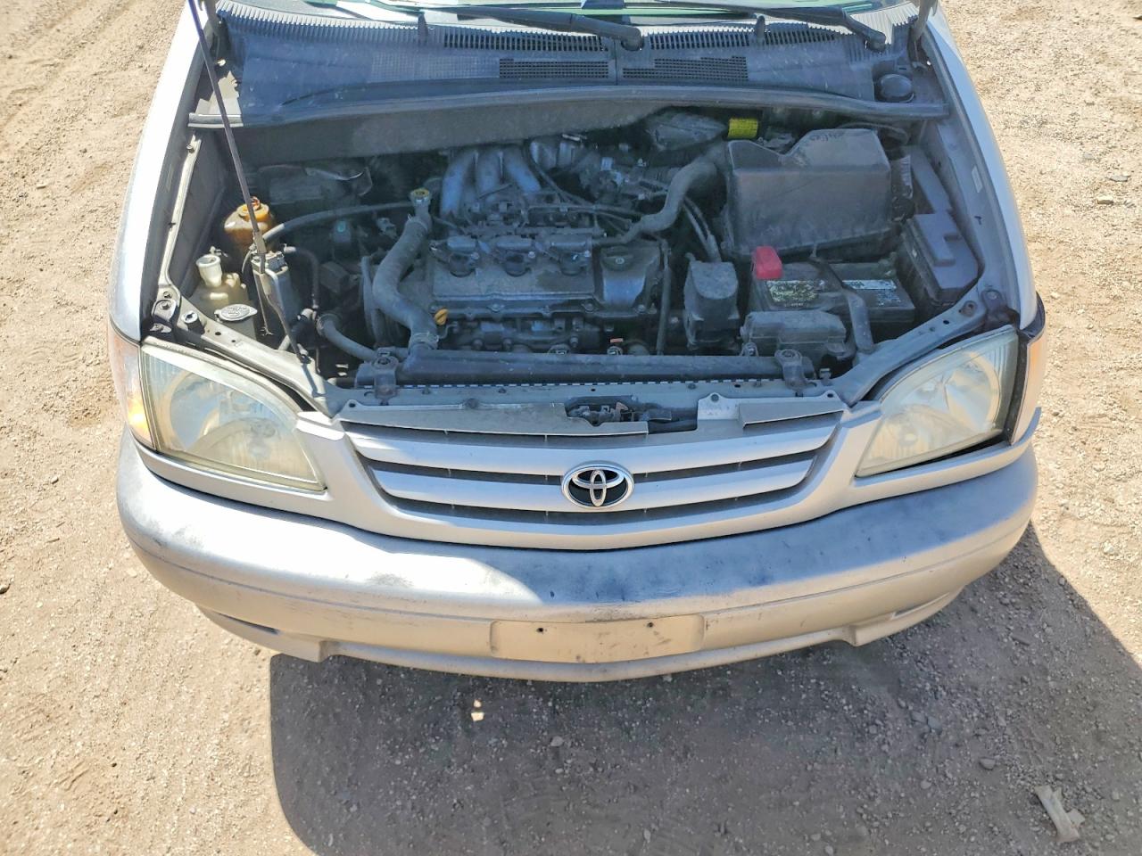 2003 Toyota Sienna Xle Серебряный vin: 4T3ZF13C83U530153