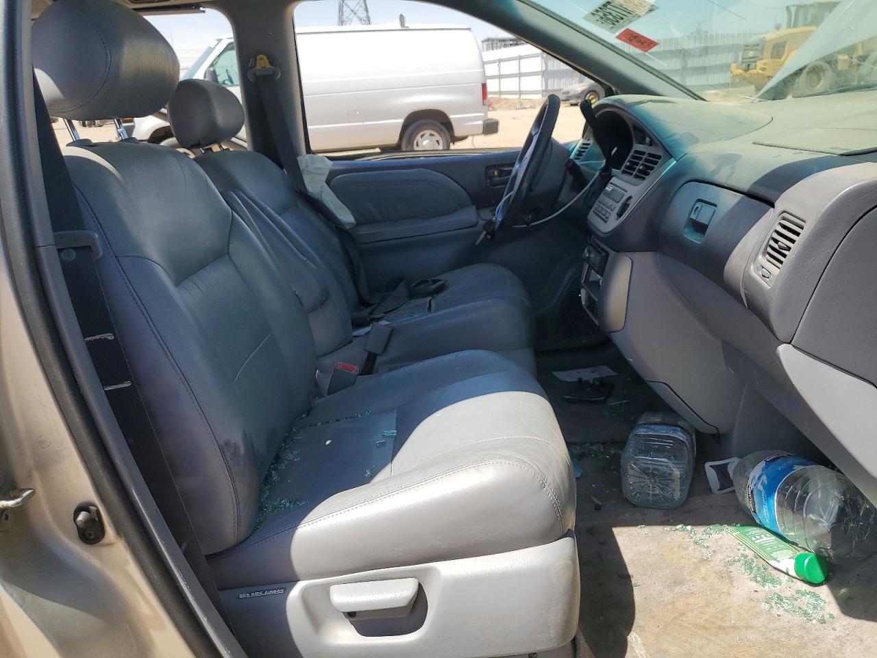 2003 Toyota Sienna Xle Серебряный vin: 4T3ZF13C83U530153