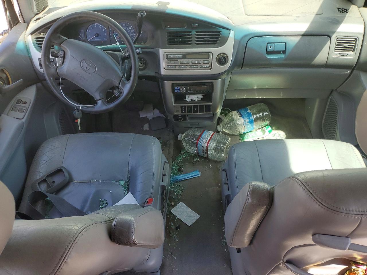 2003 Toyota Sienna Xle Серебряный vin: 4T3ZF13C83U530153