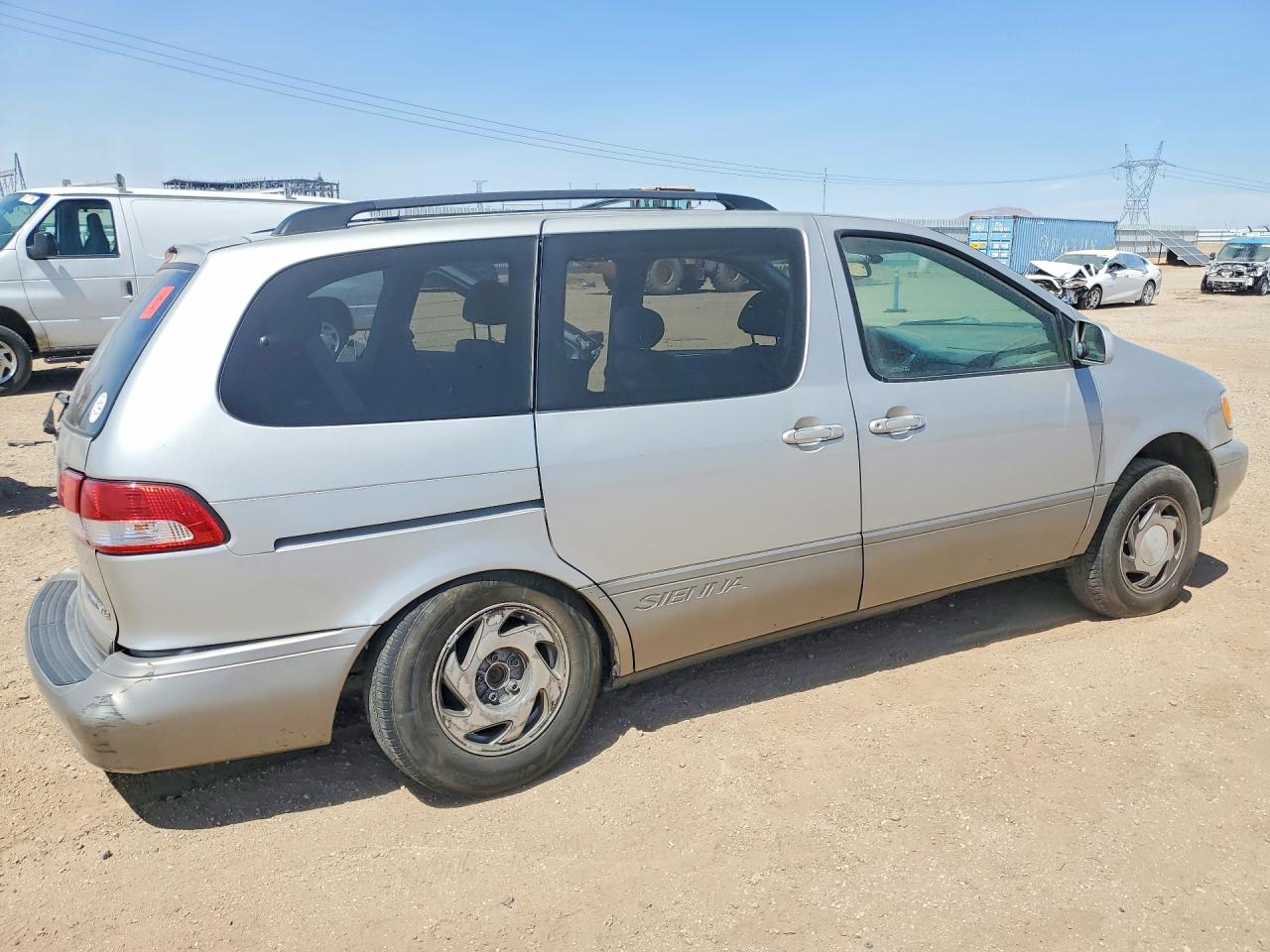 2003 Toyota Sienna Xle Серебряный vin: 4T3ZF13C83U530153