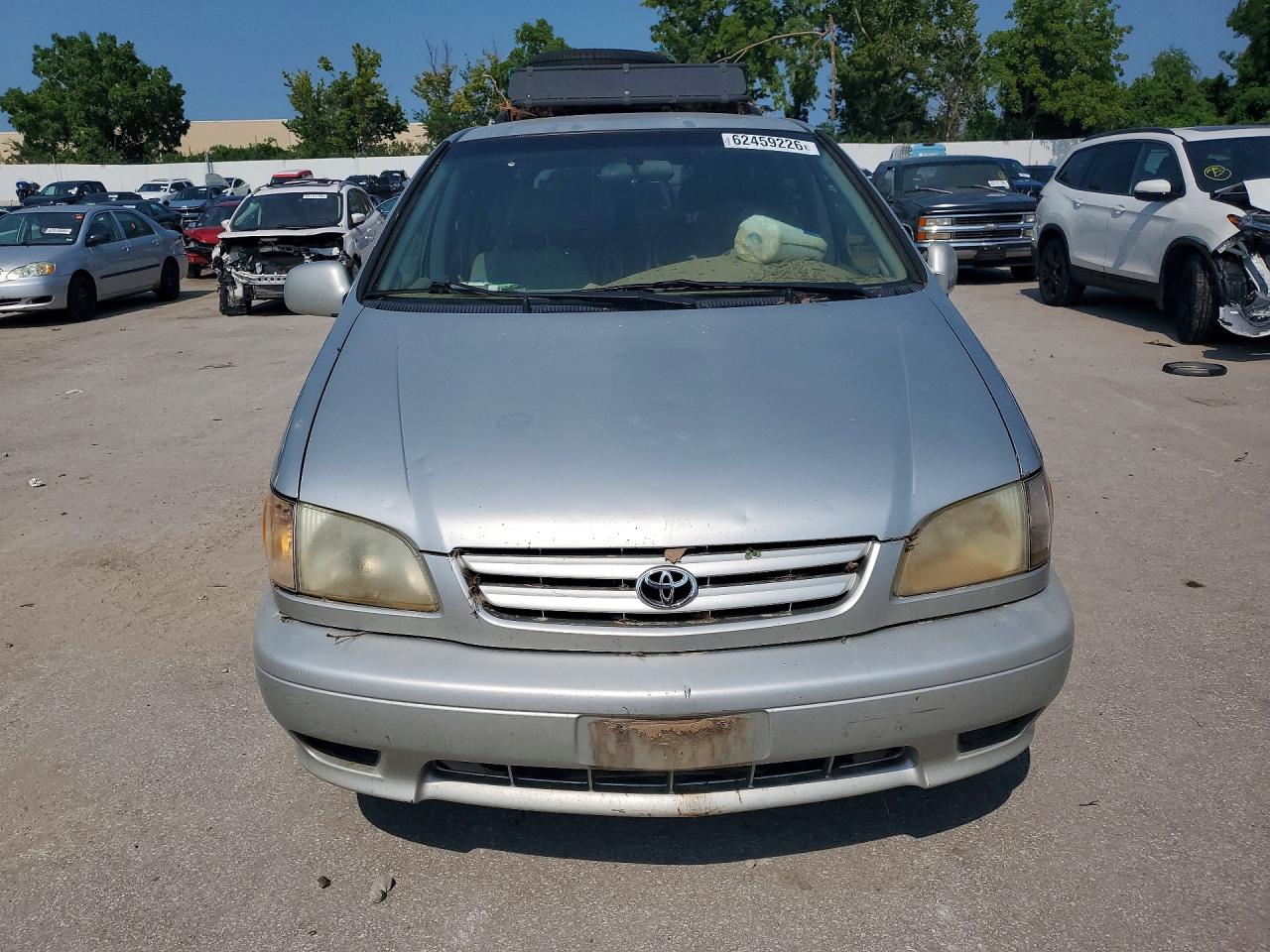 2003 Toyota Sienna Le Серебряный vin: 4T3ZF13C83U552959