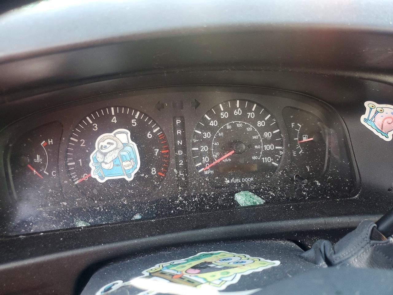 1999 Toyota Sienna Le Green vin: 4T3ZF13C8XU164281
