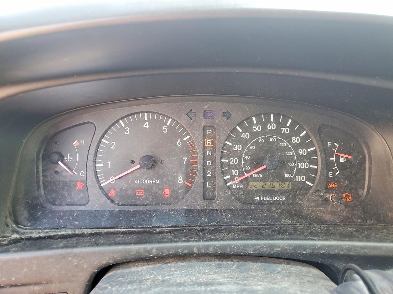 2000 Toyota Sienna Le Green vin: 4T3ZF13C8YU179705