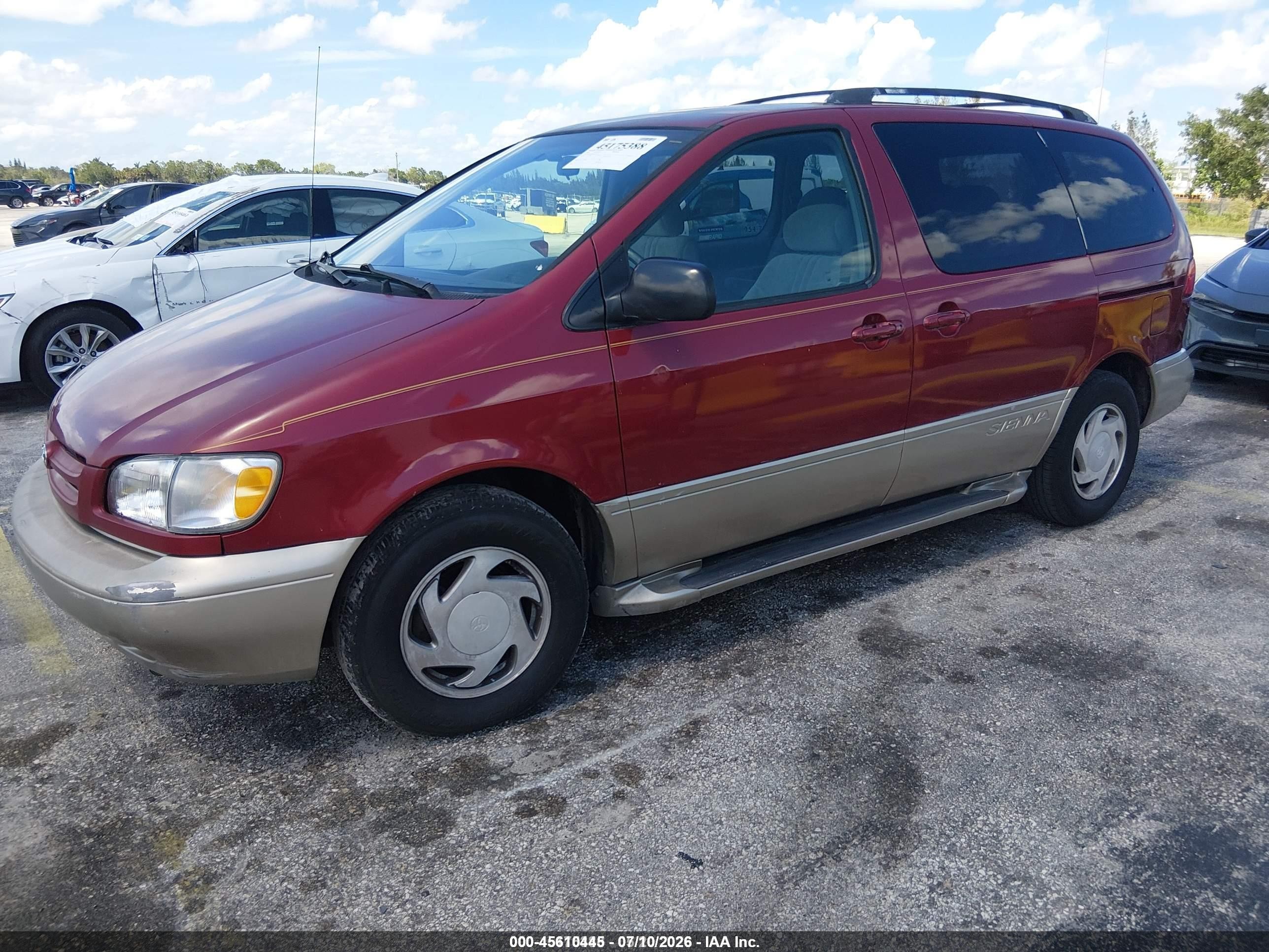 2000 Toyota Sienna Xle Red vin: 4T3ZF13C8YU197573