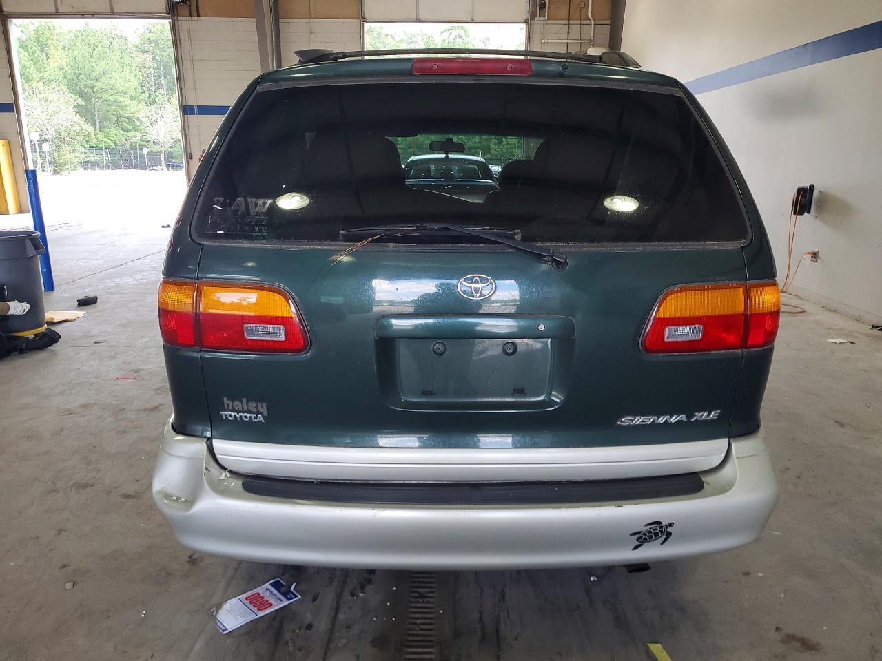 2000 Toyota Sienna Xle Green vin: 4T3ZF13C8YU206580