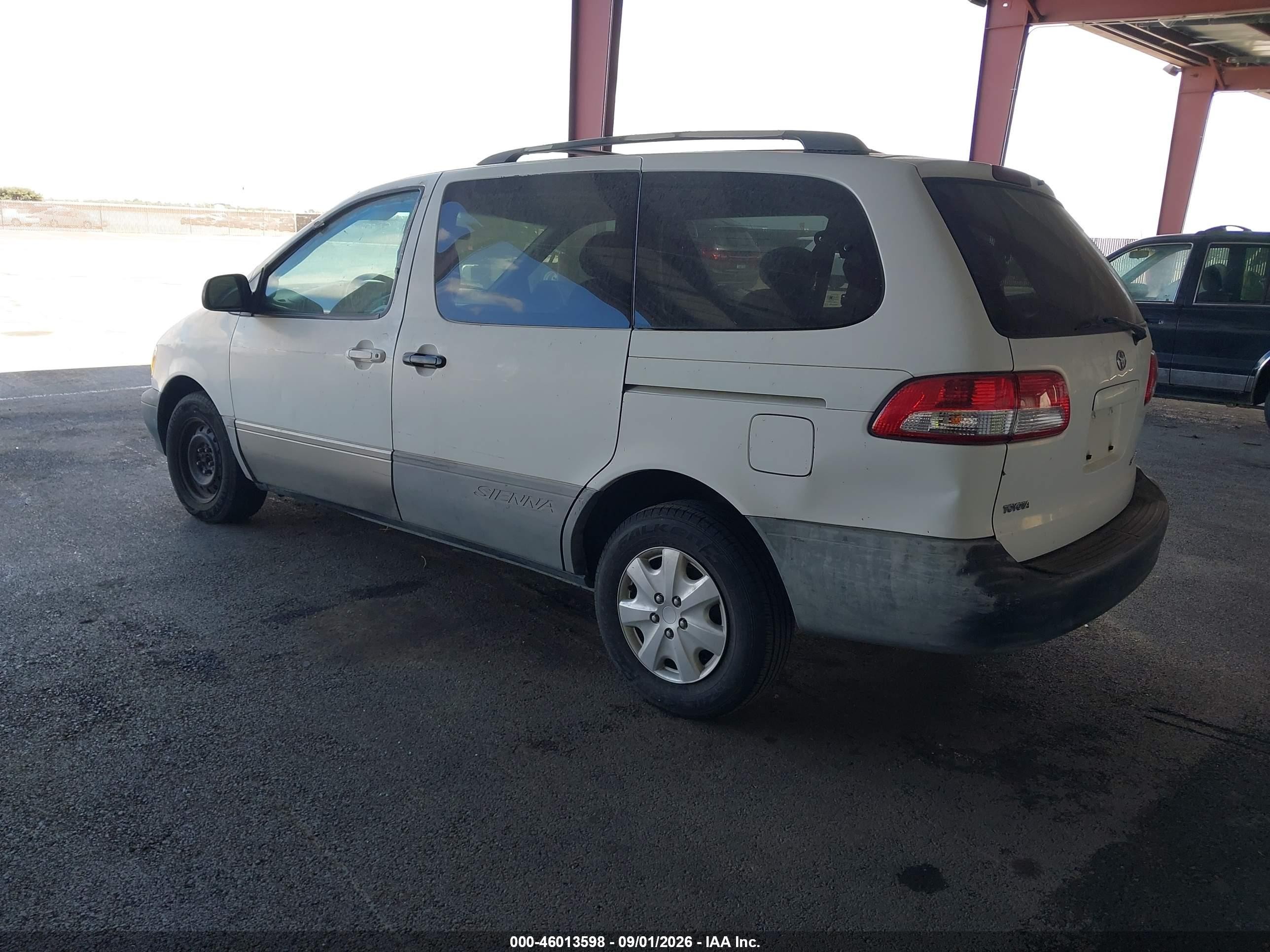 2001 Toyota Sienna Le White vin: 4T3ZF13C91U387162