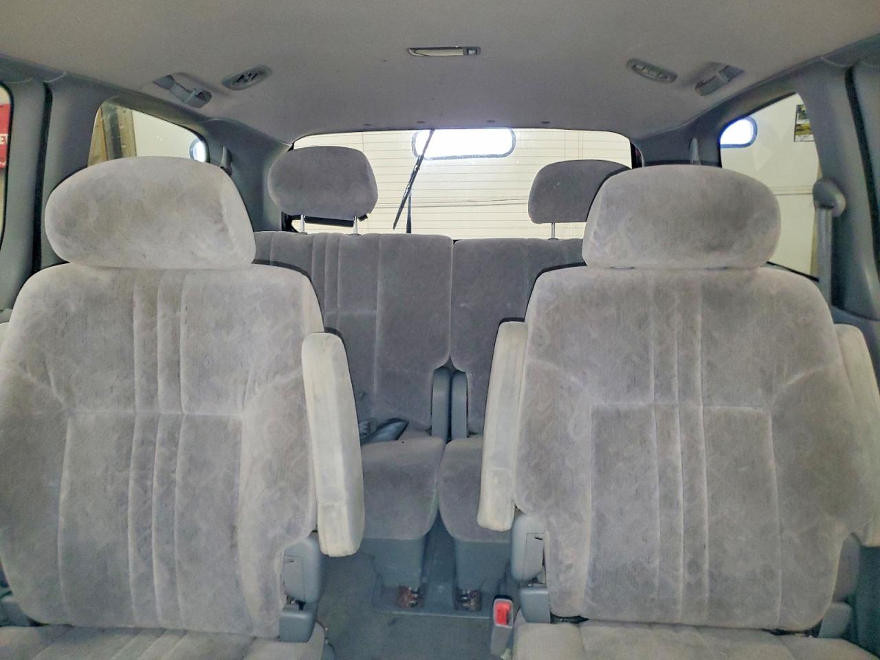 1998 Toyota Sienna Le Black vin: 4T3ZF13C9WU023136