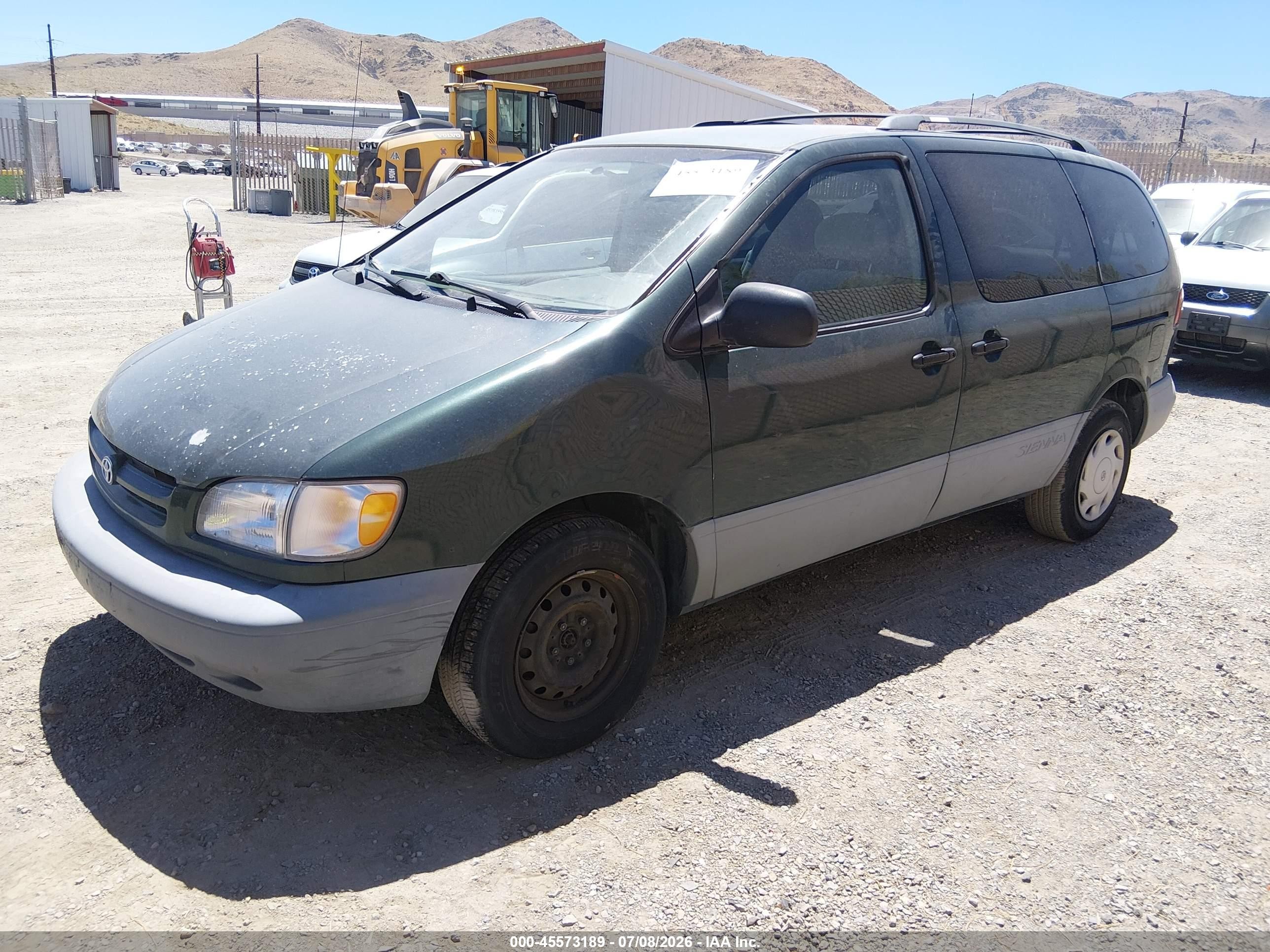 1999 Toyota Sienna Le Green vin: 4T3ZF13C9XU133511
