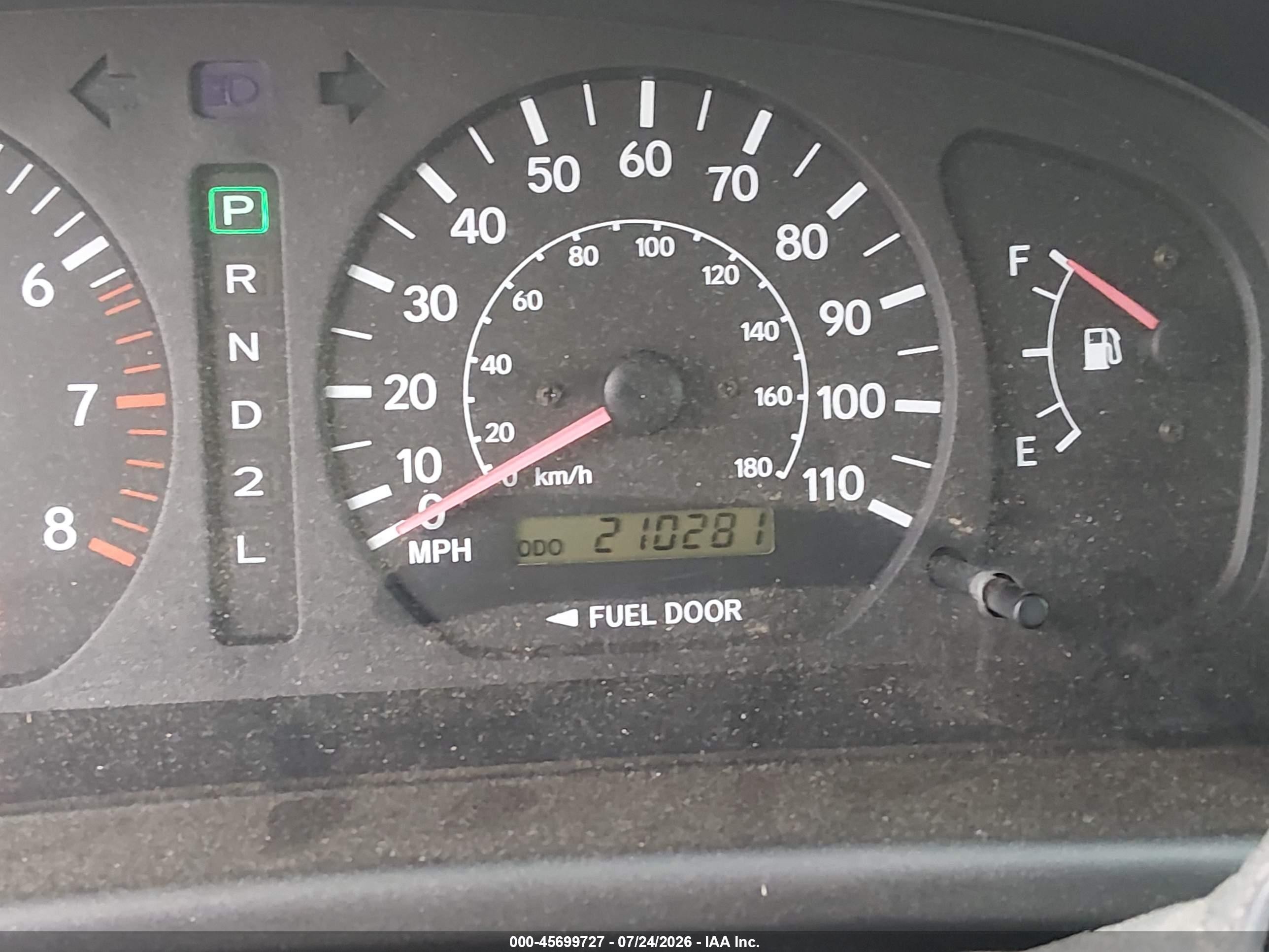 2000 Toyota Sienna Le Green vin: 4T3ZF13C9YU177560