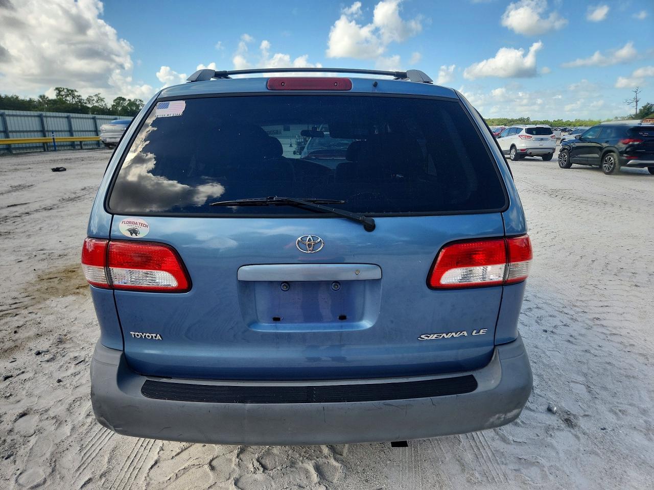 2001 Toyota Sienna Le Blue vin: 4T3ZF13CX1U342568