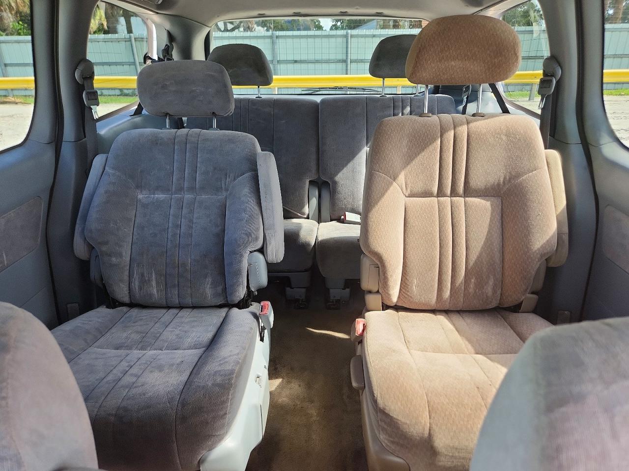 2001 Toyota Sienna Le Blue vin: 4T3ZF13CX1U342568
