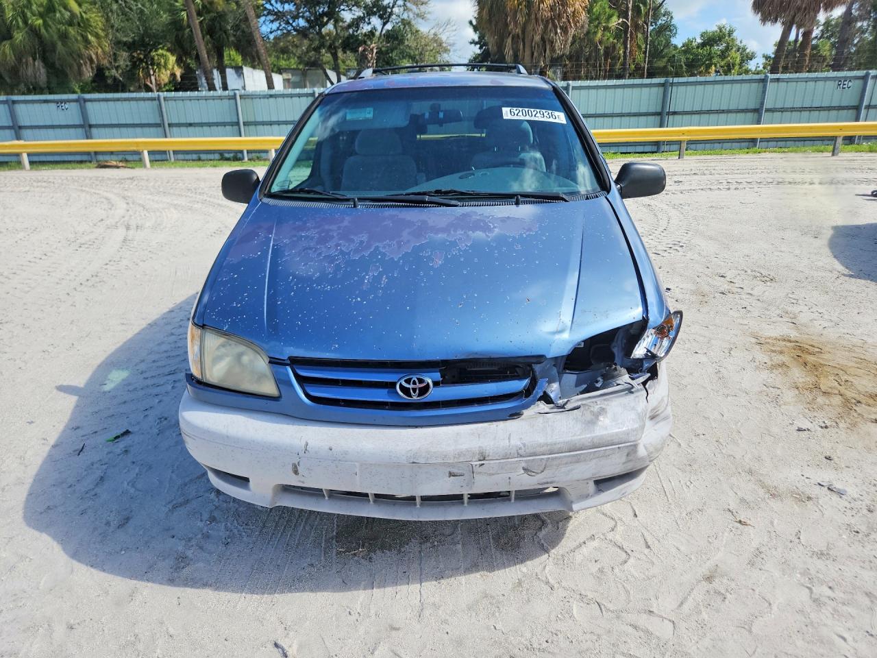 2001 Toyota Sienna Le Blue vin: 4T3ZF13CX1U342568