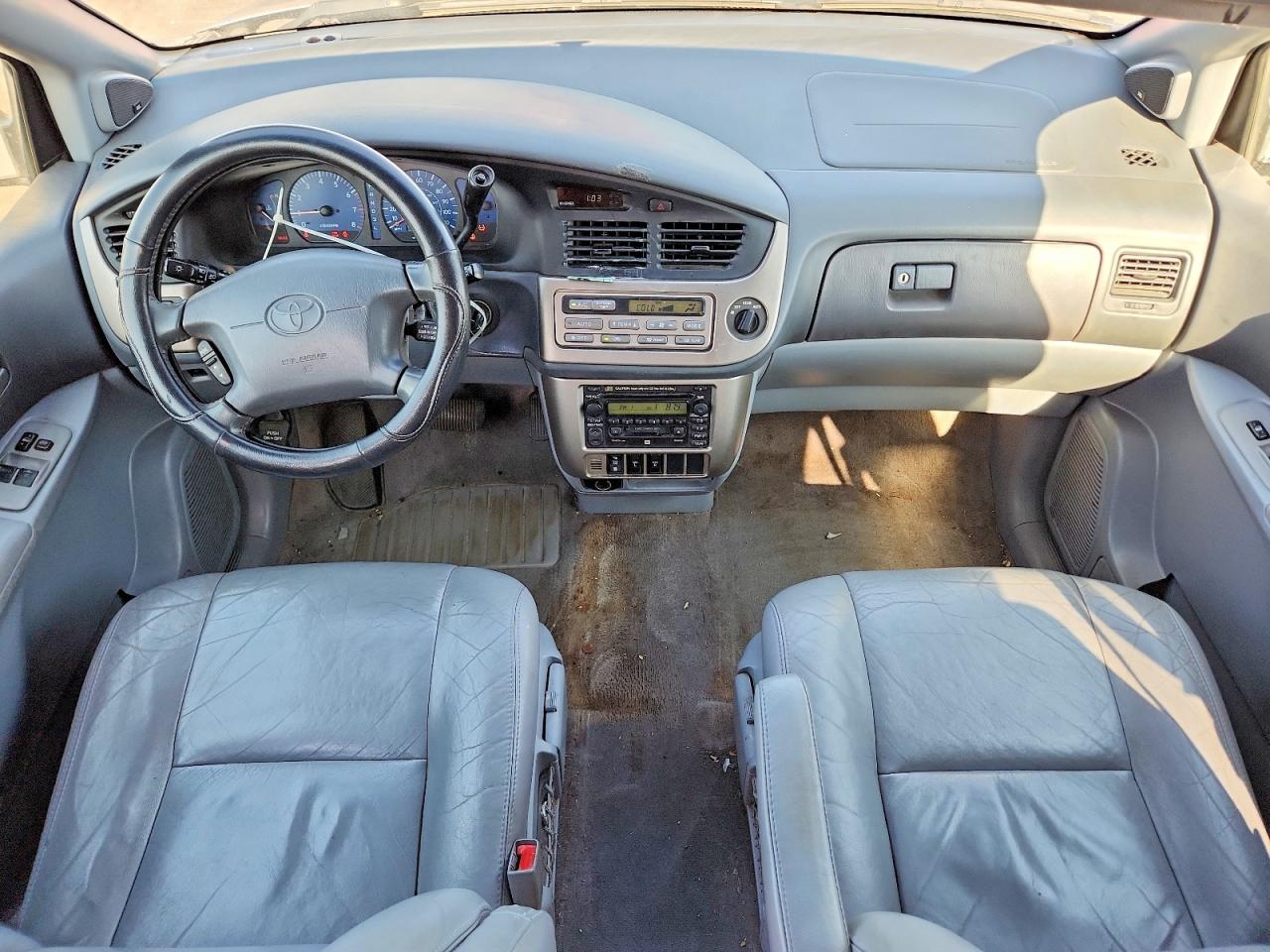 2002 Toyota Sienna Xle Silver vin: 4T3ZF13CX2U462758