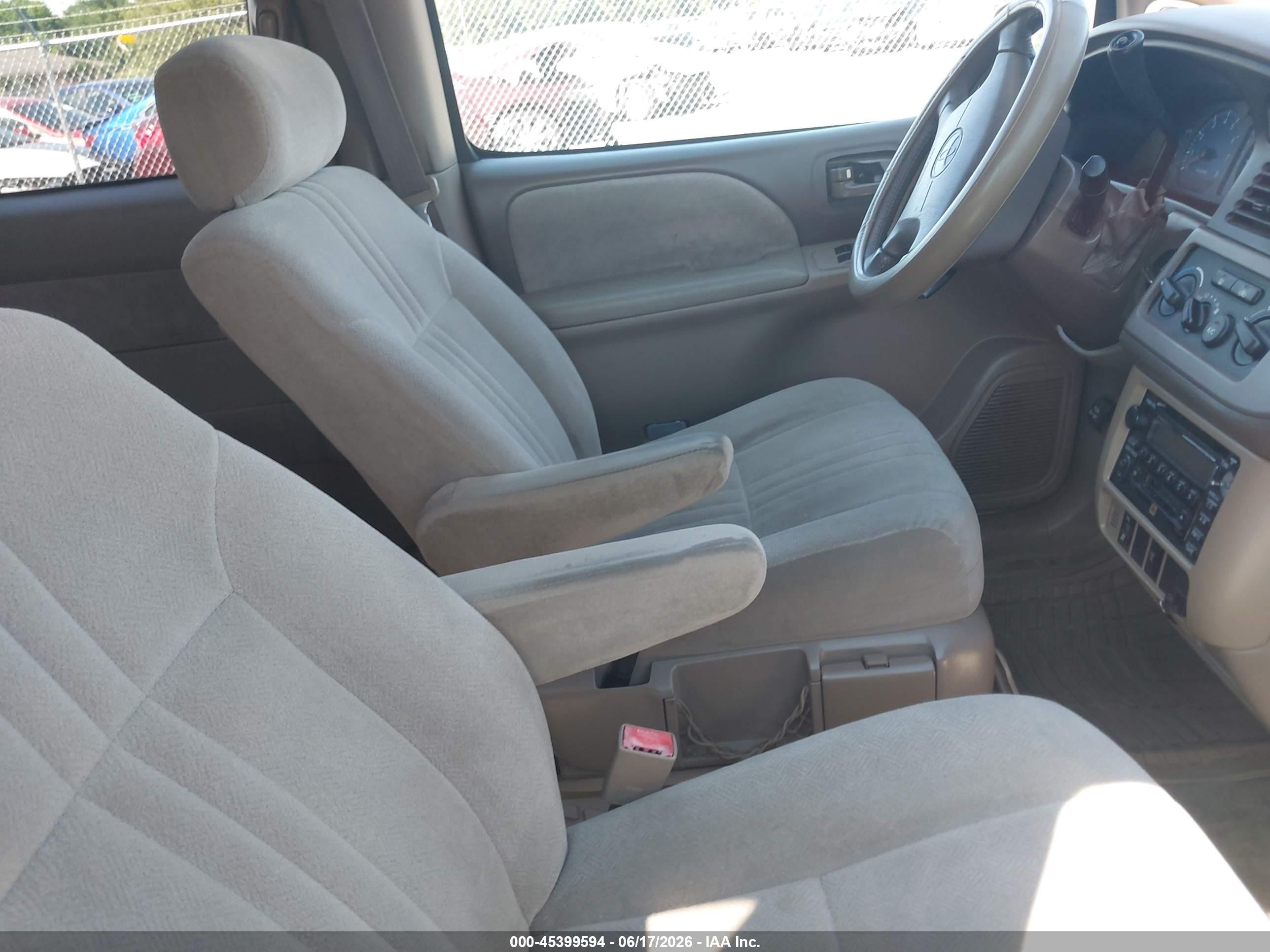 2002 Toyota Sienna Le Gray vin: 4T3ZF13CX2U492486