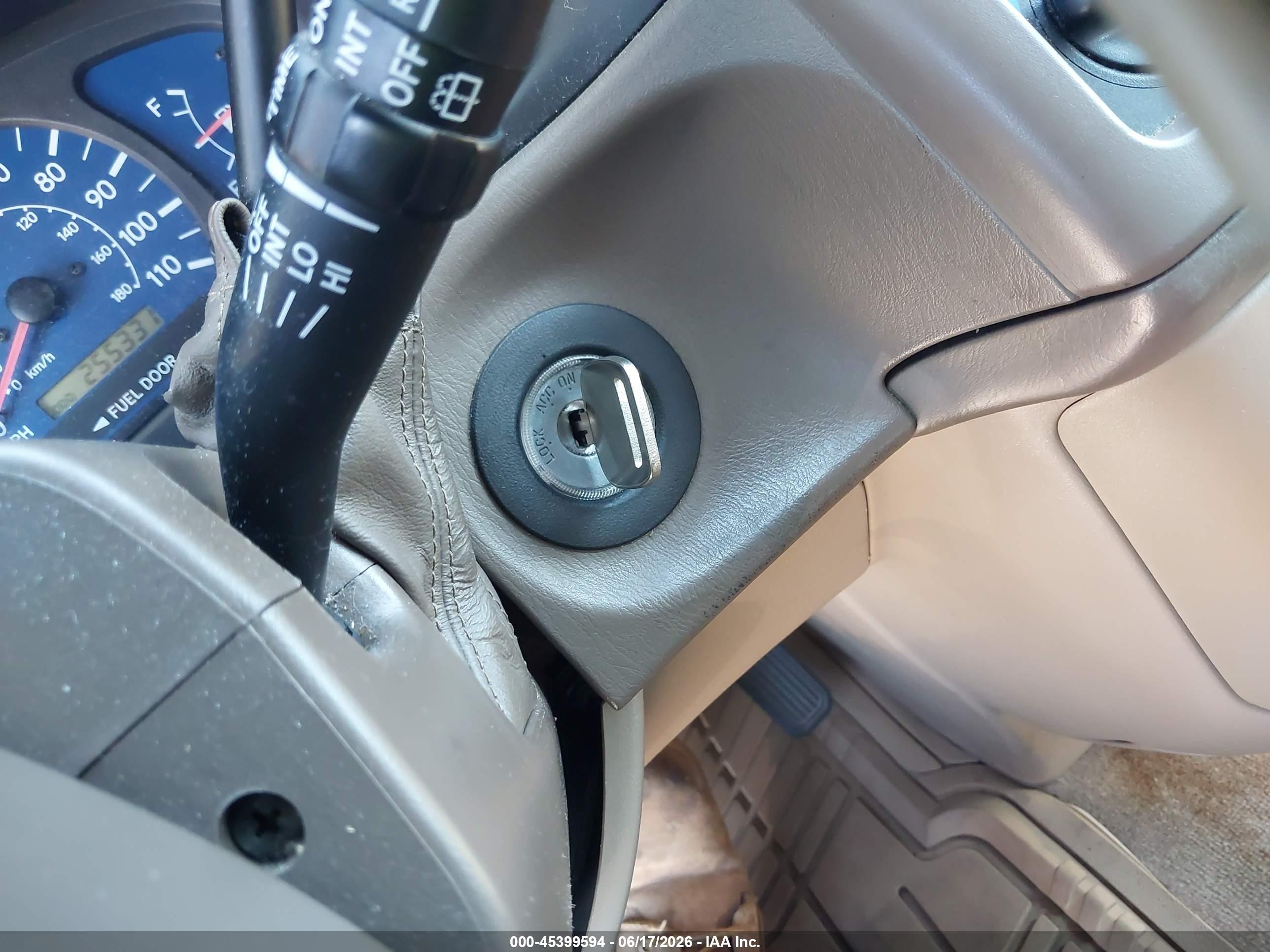 2002 Toyota Sienna Le Gray vin: 4T3ZF13CX2U492486