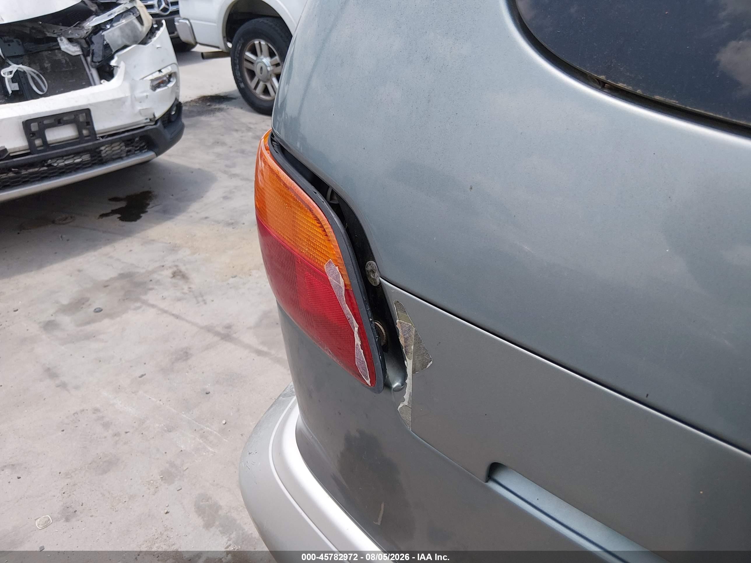 2000 Toyota Sienna Xle Green vin: 4T3ZF13CXYU173999