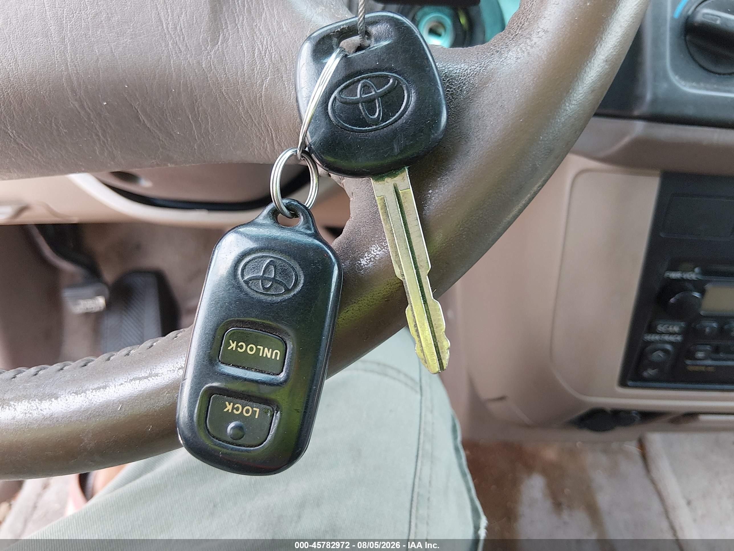 2000 Toyota Sienna Xle Green vin: 4T3ZF13CXYU173999