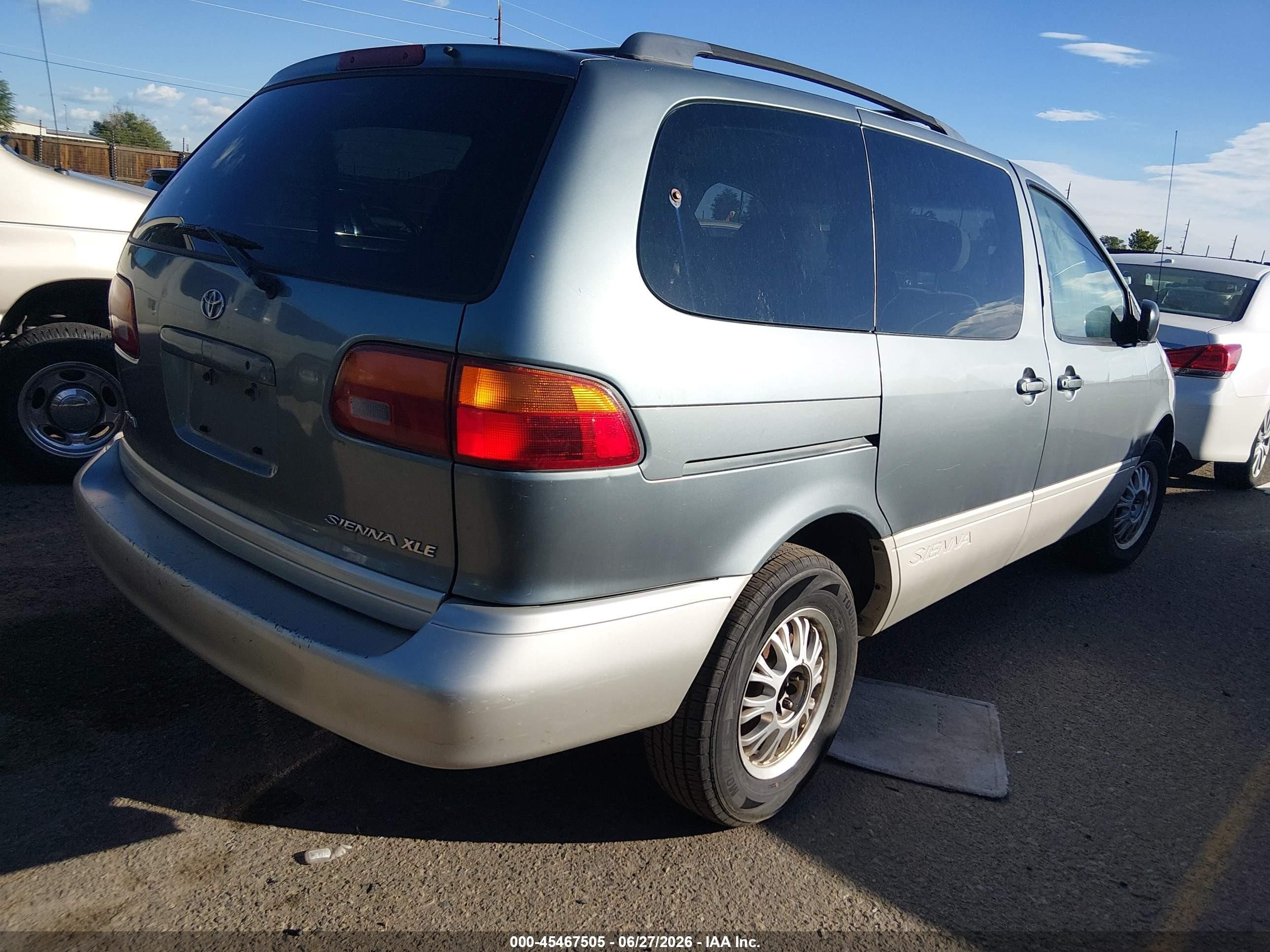 2000 Toyota Sienna Xle Green vin: 4T3ZF13CXYU205592