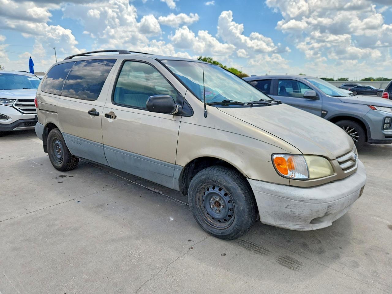2001 Toyota Sienna Ce Tan vin: 4T3ZF19C01U400002