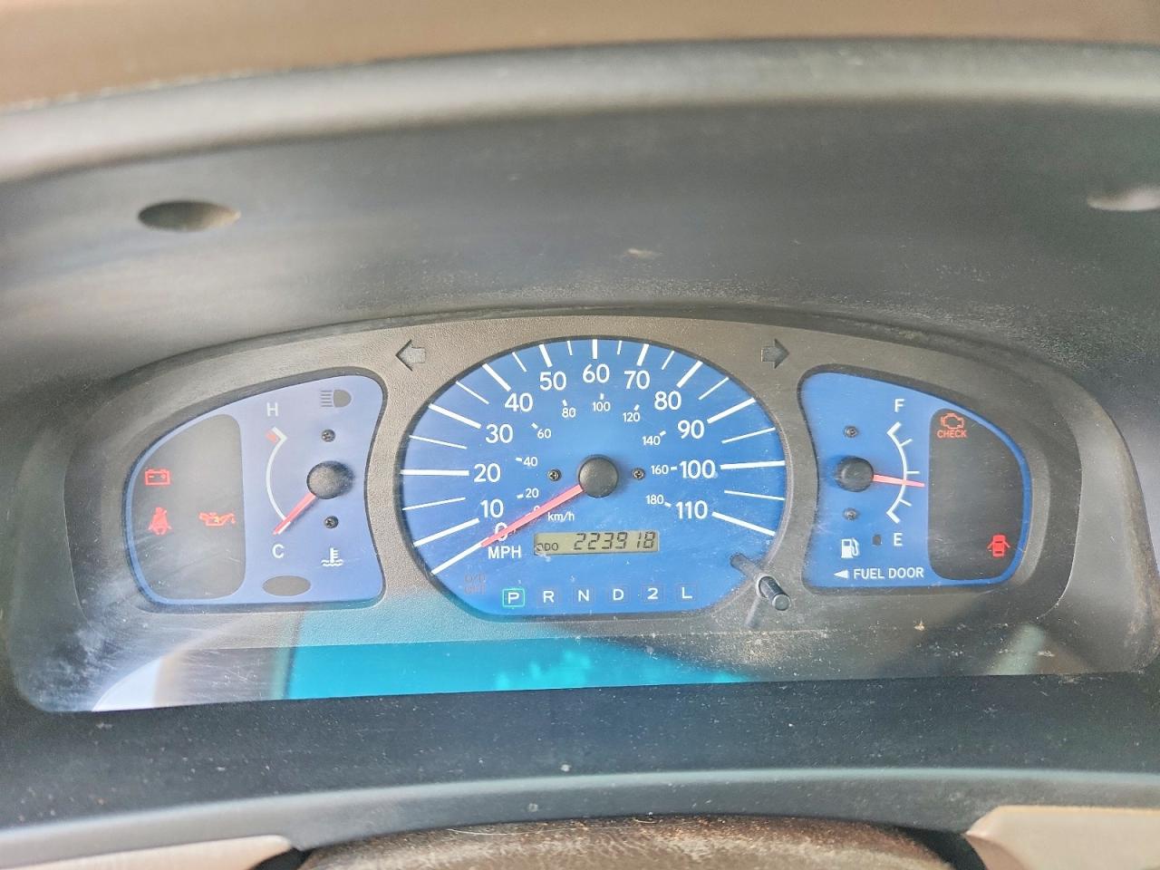 2001 Toyota Sienna Ce Tan vin: 4T3ZF19C01U400002