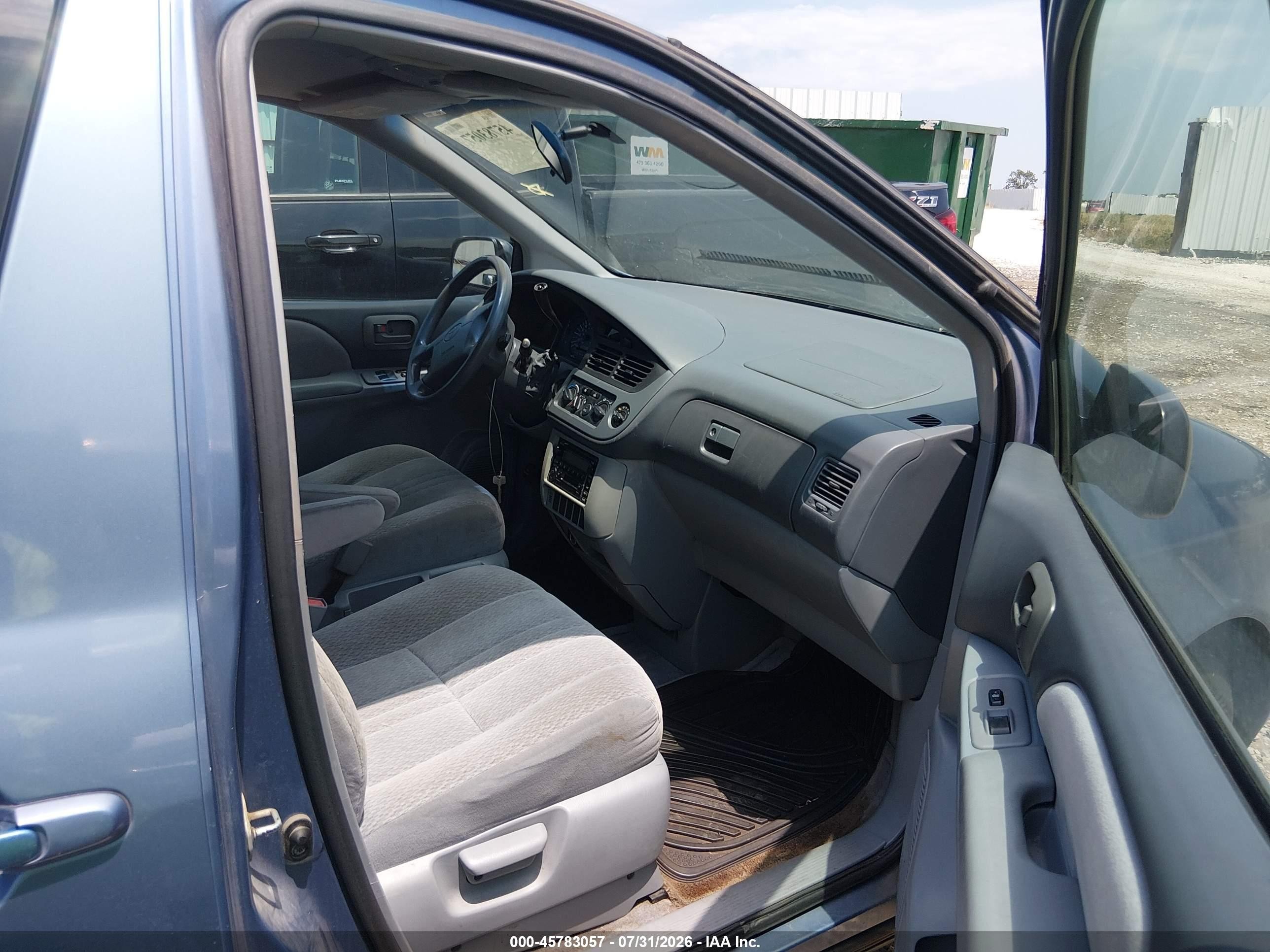 2002 Toyota Sienna Ce Blue vin: 4T3ZF19C02U472576