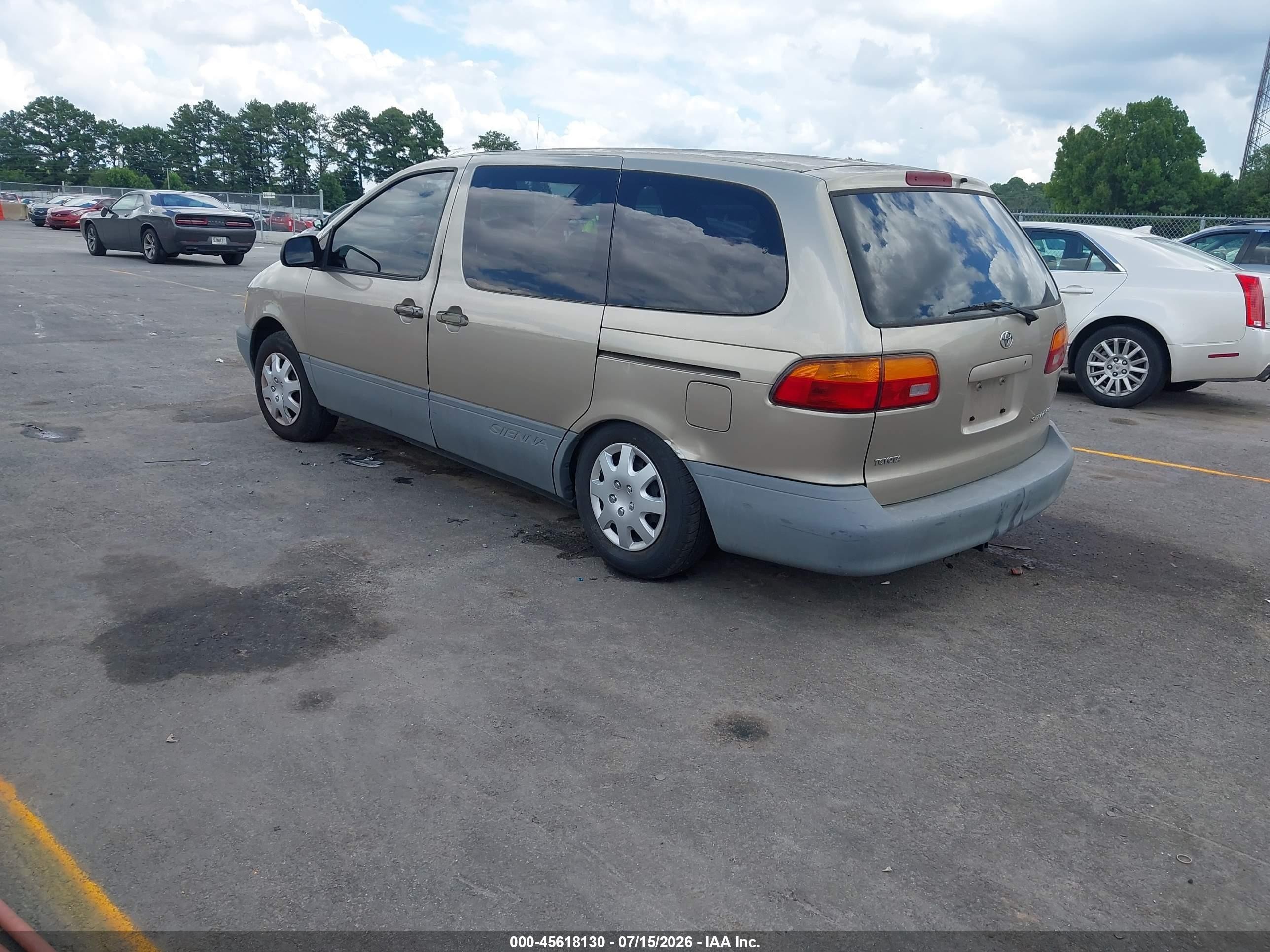 2000 Toyota Sienna Ce Бежевый vin: 4T3ZF19C0YU228421