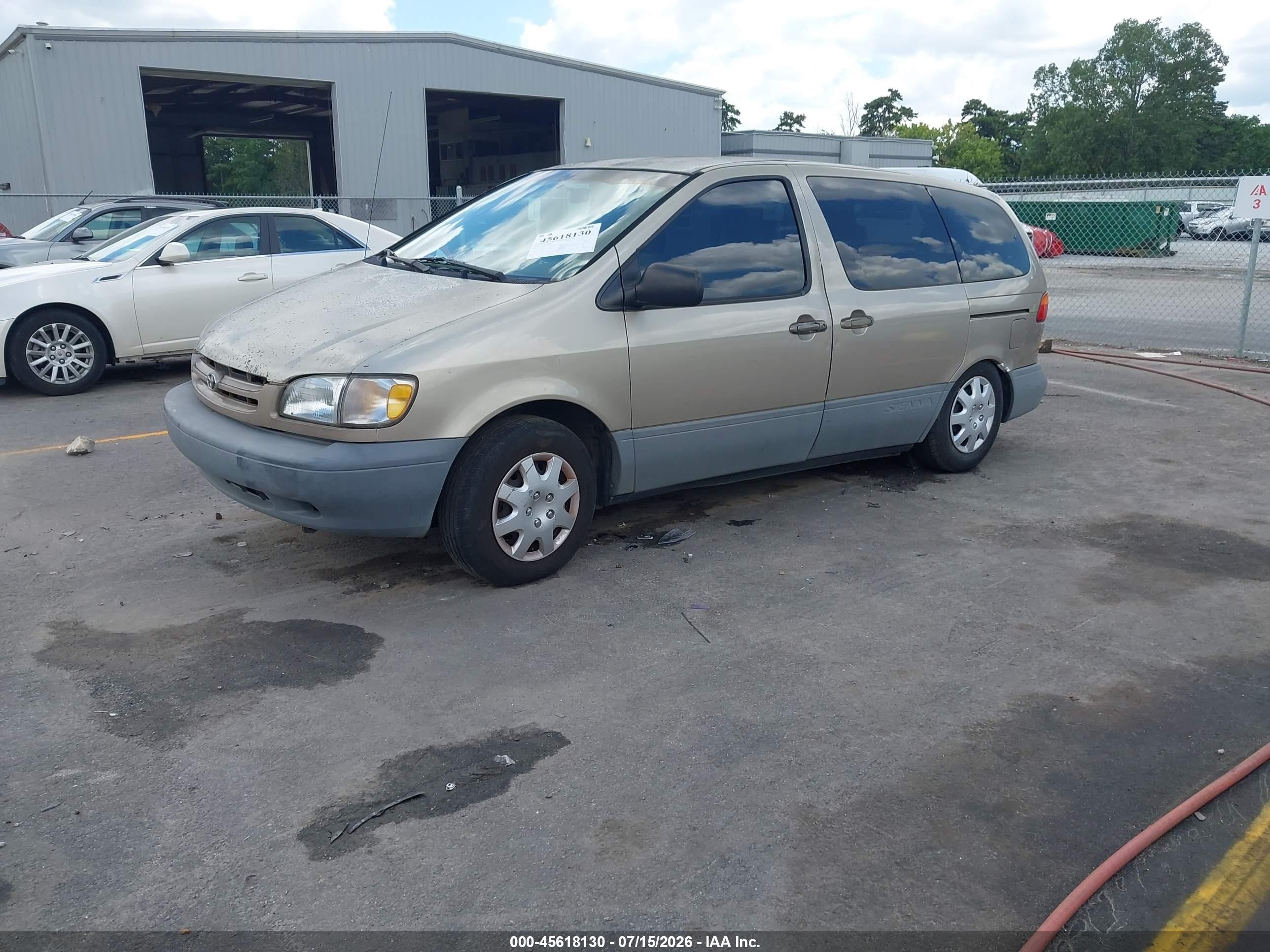 2000 Toyota Sienna Ce Бежевый vin: 4T3ZF19C0YU228421