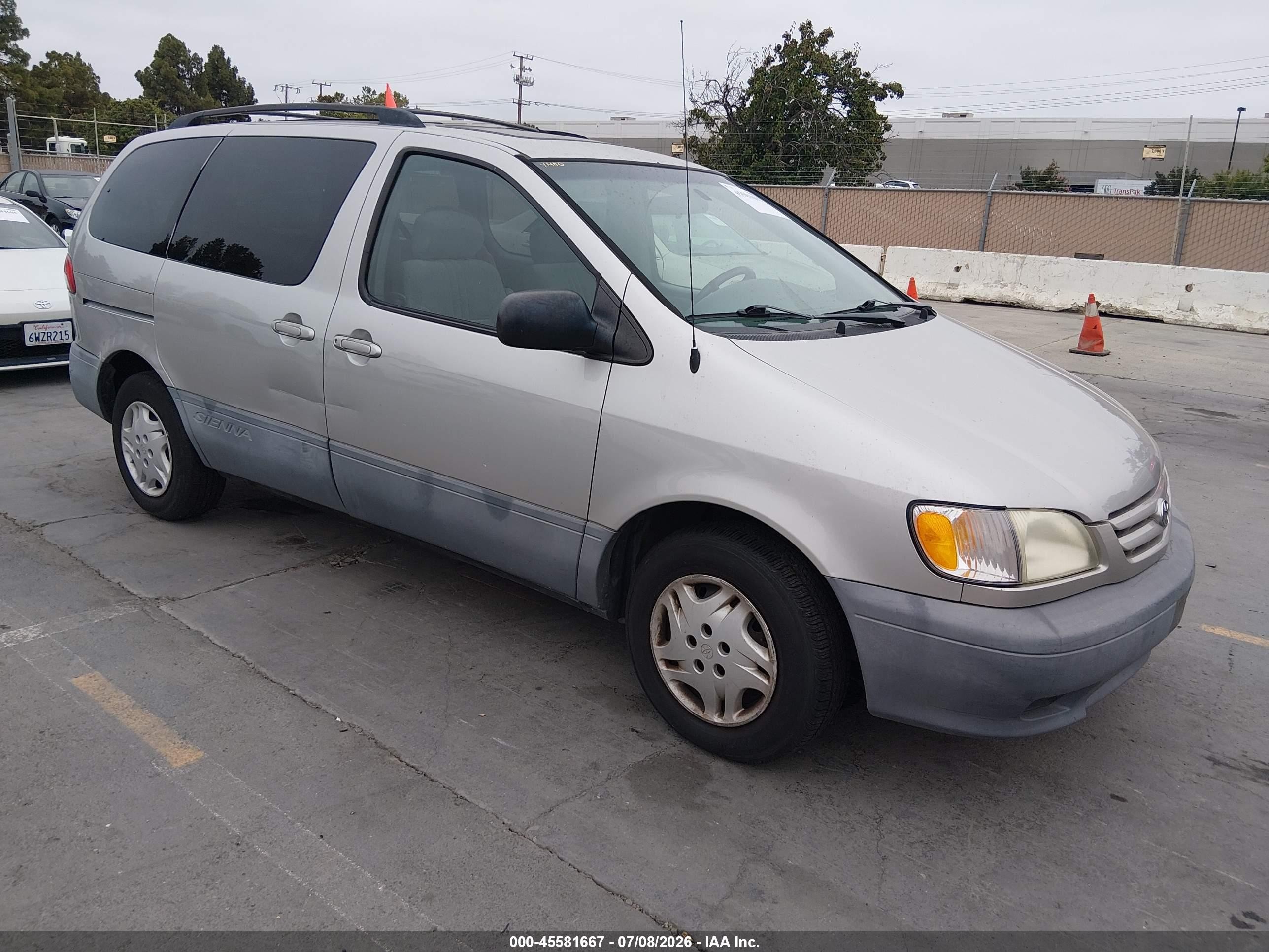 2002 Toyota Sienna Ce Champagne vin: 4T3ZF19C12U500787