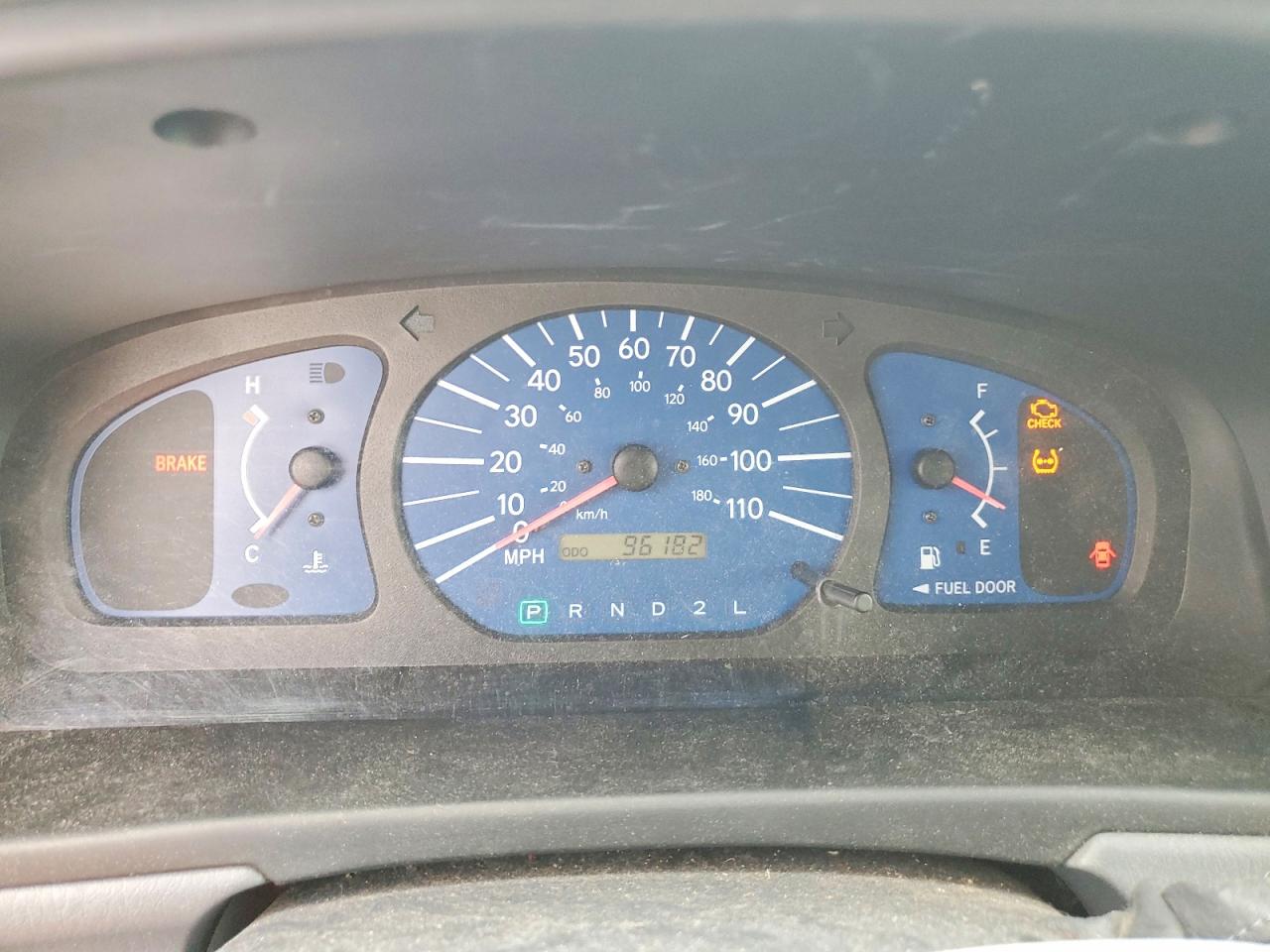 2002 Toyota Sienna Ce Silver vin: 4T3ZF19C22U482543
