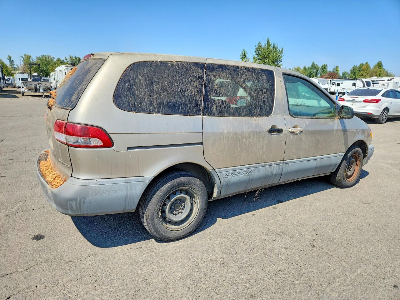 2001 Toyota Sienna Ce Beige vin: 4T3ZF19C31U328003