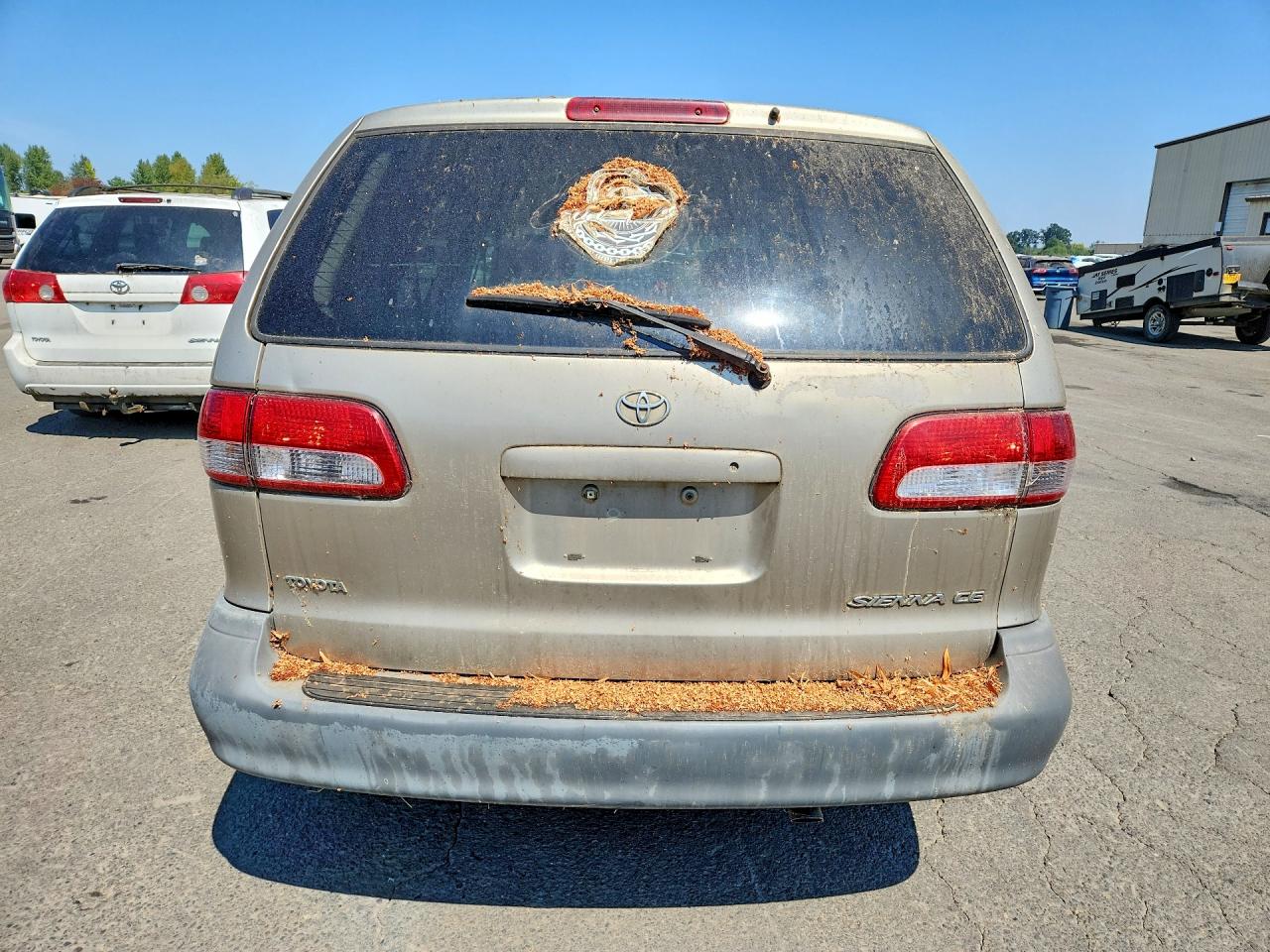 2001 Toyota Sienna Ce Beige vin: 4T3ZF19C31U328003