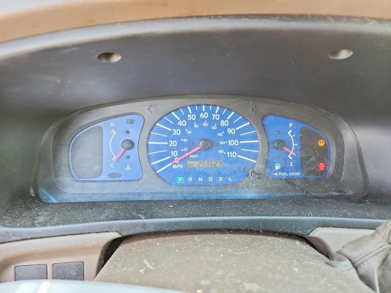 2001 Toyota Sienna Ce Beige vin: 4T3ZF19C31U328003
