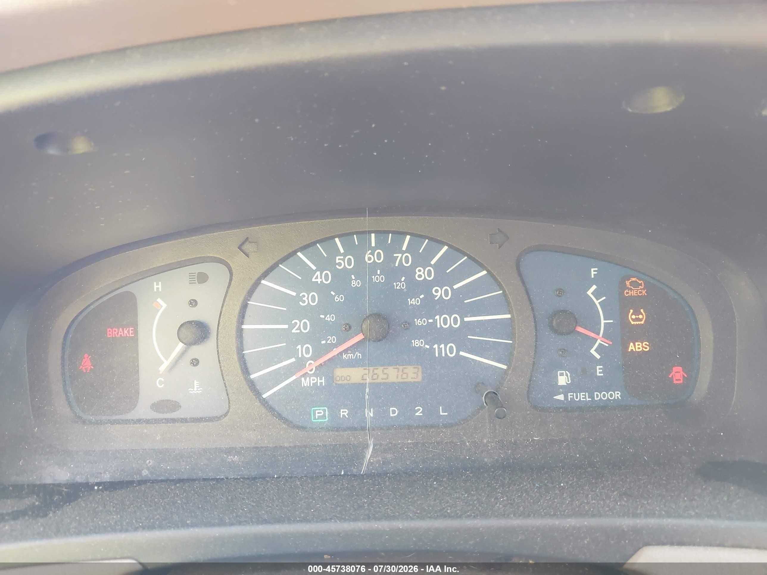 2002 Toyota Sienna Ce White vin: 4T3ZF19C32U492188