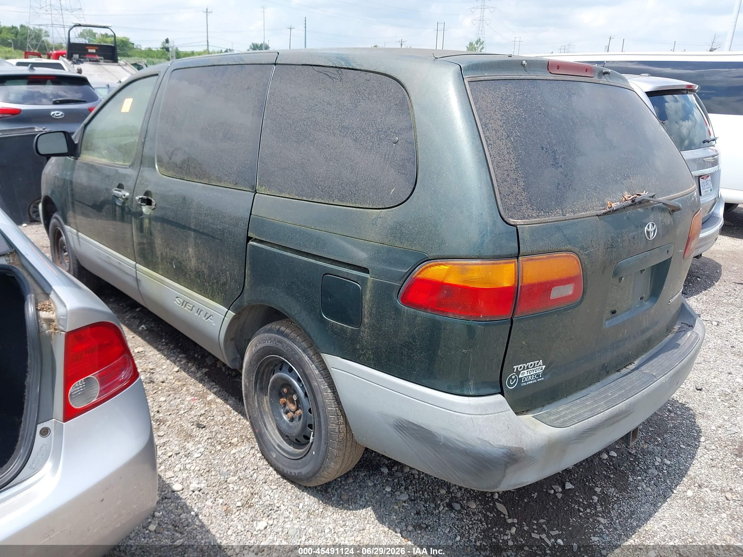 2000 Toyota Sienna Ce Green vin: 4T3ZF19C3YU186469