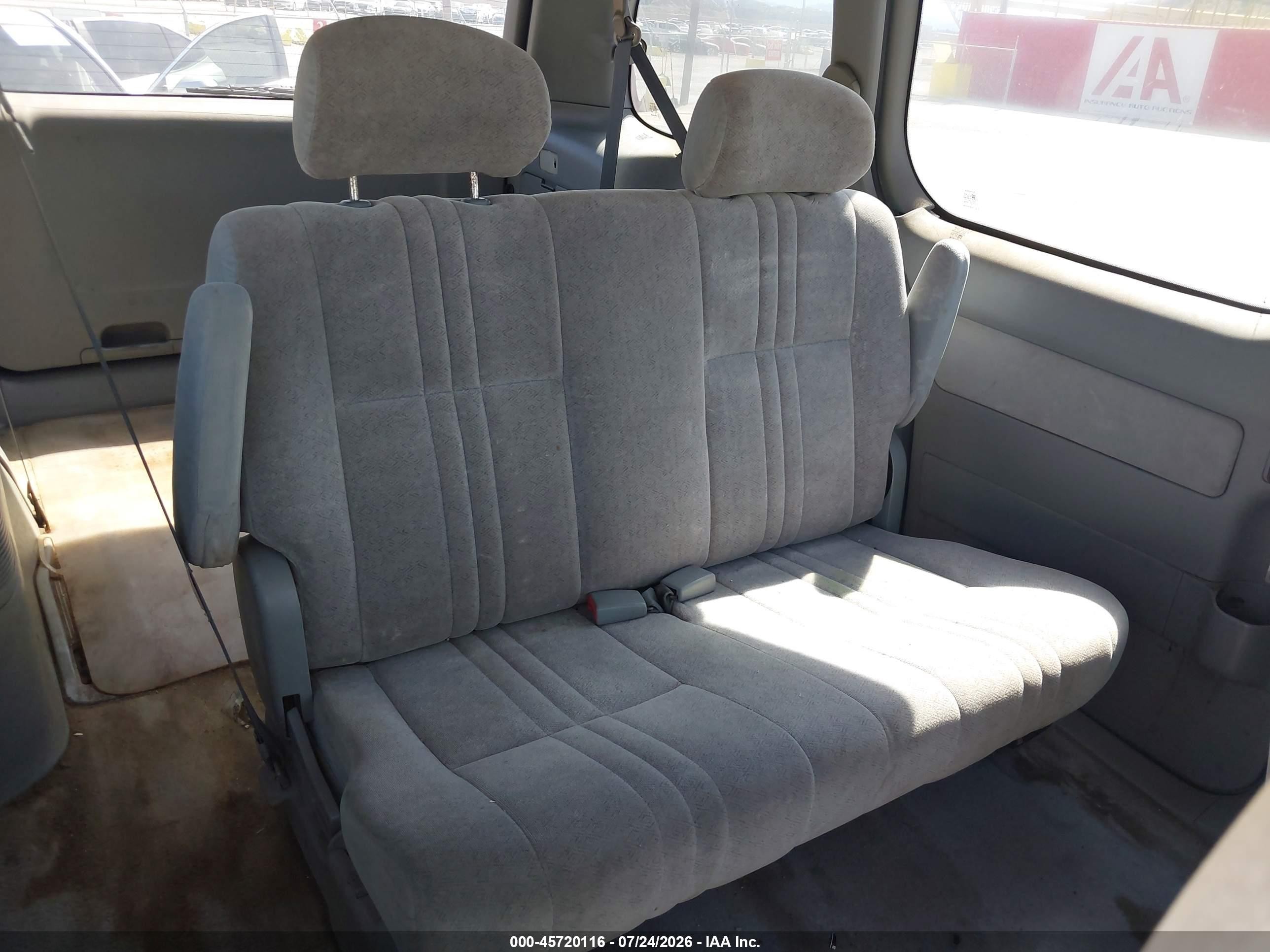 2000 Toyota Sienna Ce Серый vin: 4T3ZF19C3YU281937