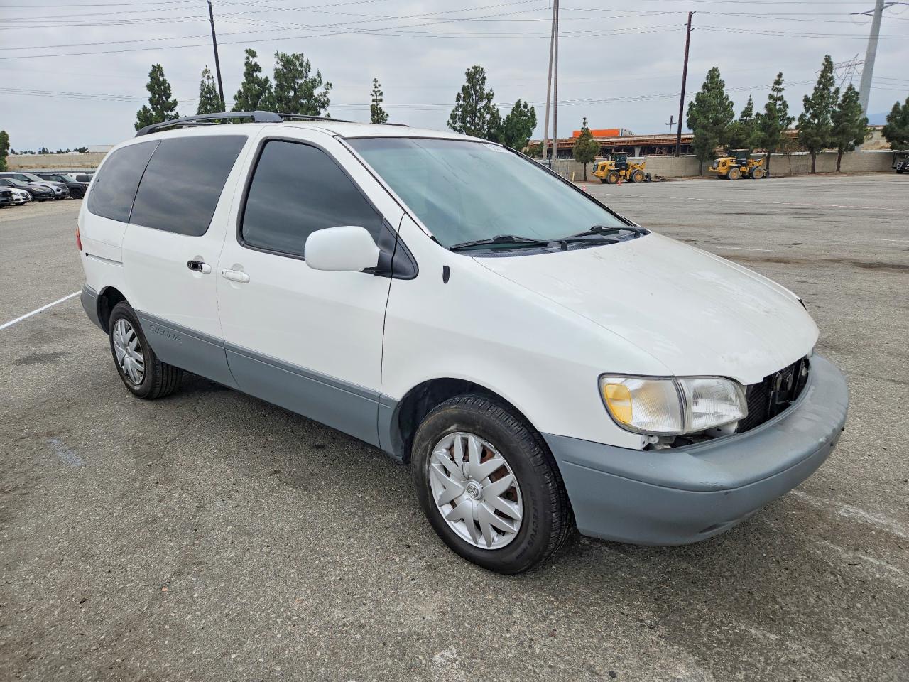 2000 Toyota Sienna Ce White vin: 4T3ZF19C3YU313611