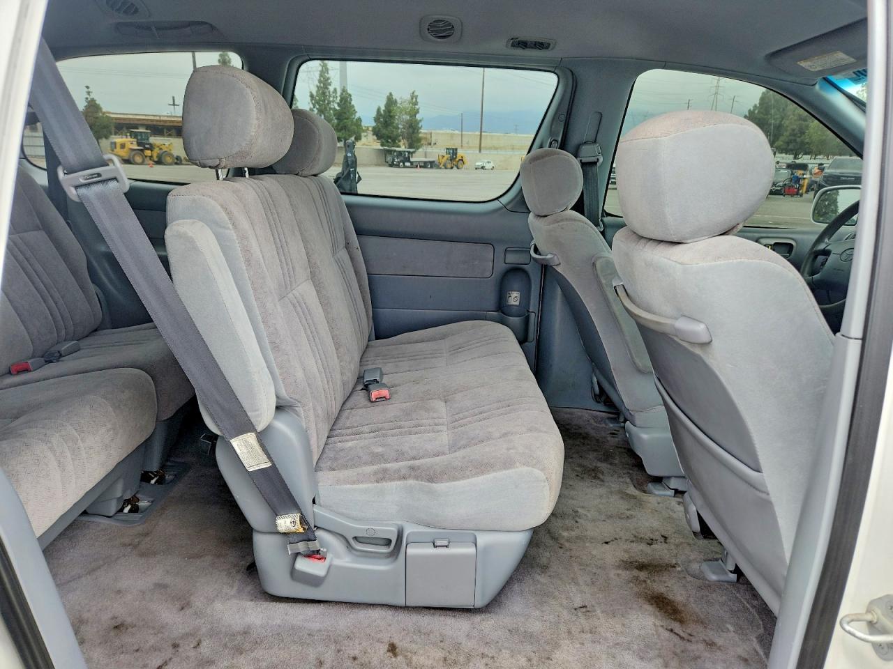 2000 Toyota Sienna Ce White vin: 4T3ZF19C3YU313611