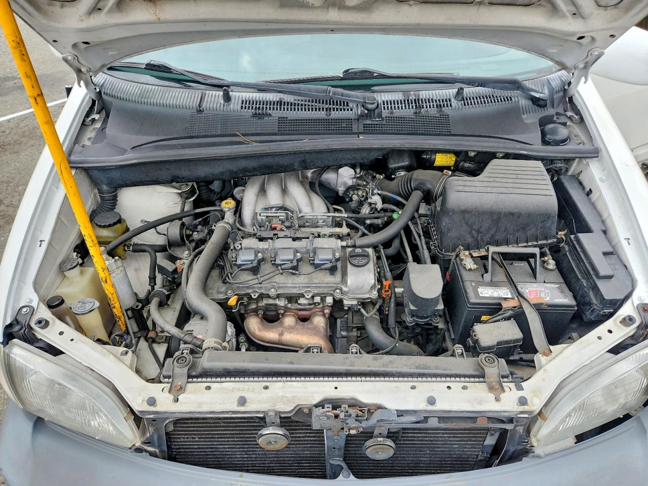 2000 Toyota Sienna Ce White vin: 4T3ZF19C3YU313611