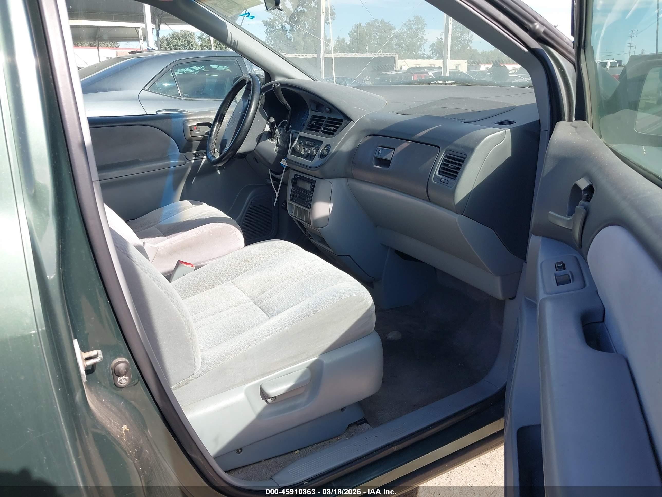 2001 Toyota Sienna Ce Green vin: 4T3ZF19C51U406801