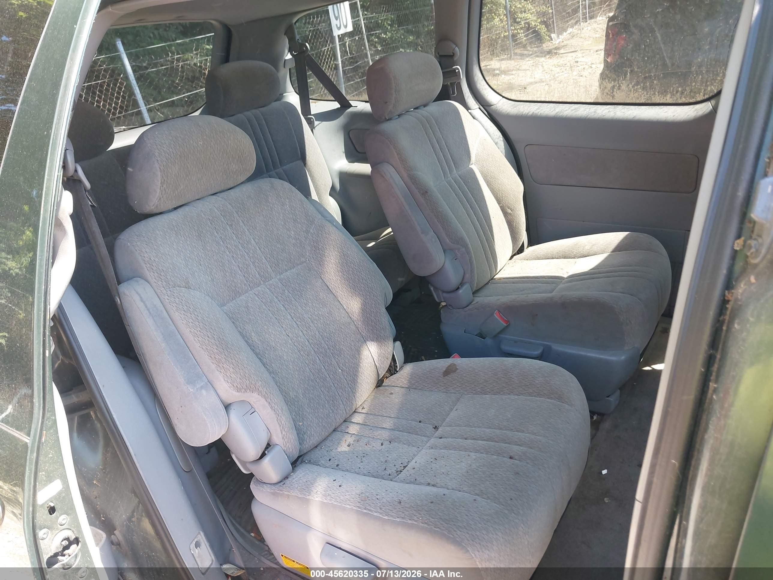 2002 Toyota Sienna Ce Green vin: 4T3ZF19C52U496677