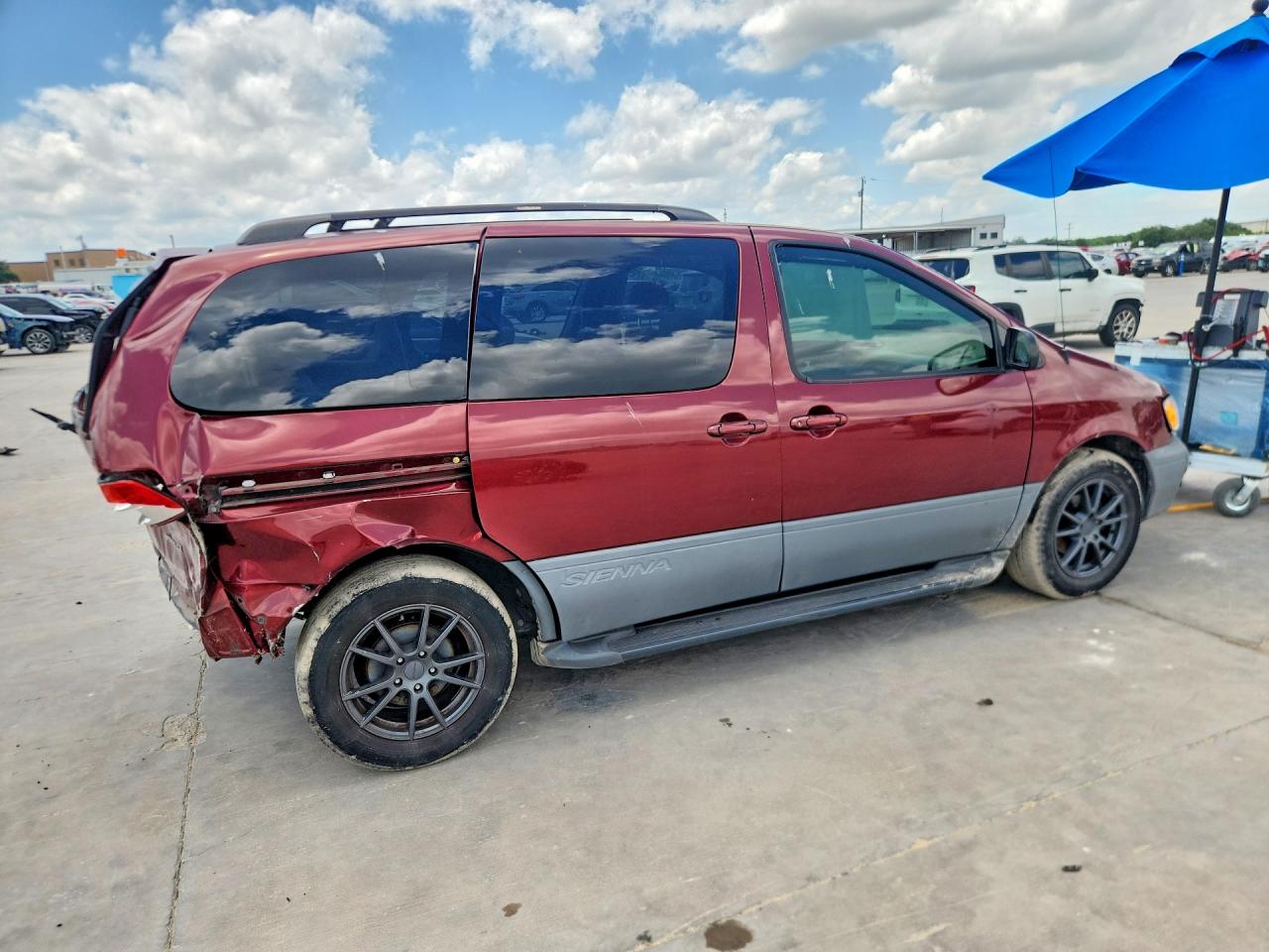 2003 Toyota Sienna Ce Maroon vin: 4T3ZF19C53U543661