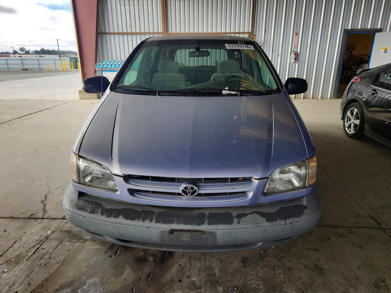 1999 Toyota Sienna Ce Серебряный vin: 4T3ZF19C5XU094410