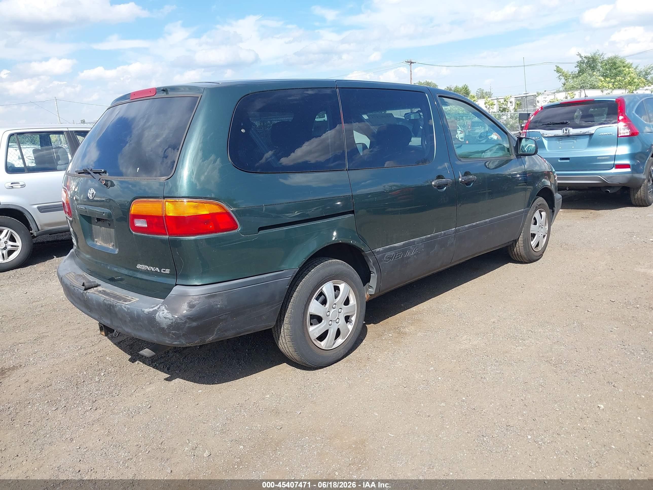 2000 Toyota Sienna Ce Green vin: 4T3ZF19C5YU174355