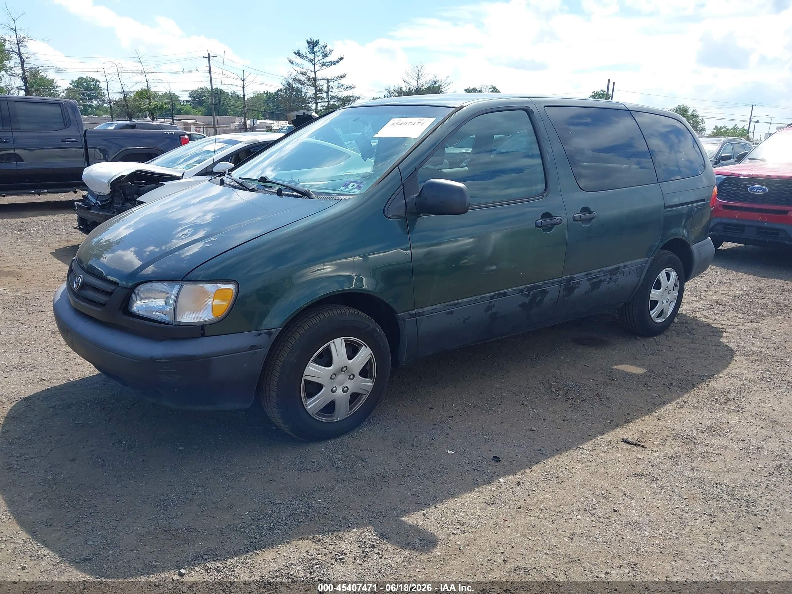 2000 Toyota Sienna Ce Green vin: 4T3ZF19C5YU174355