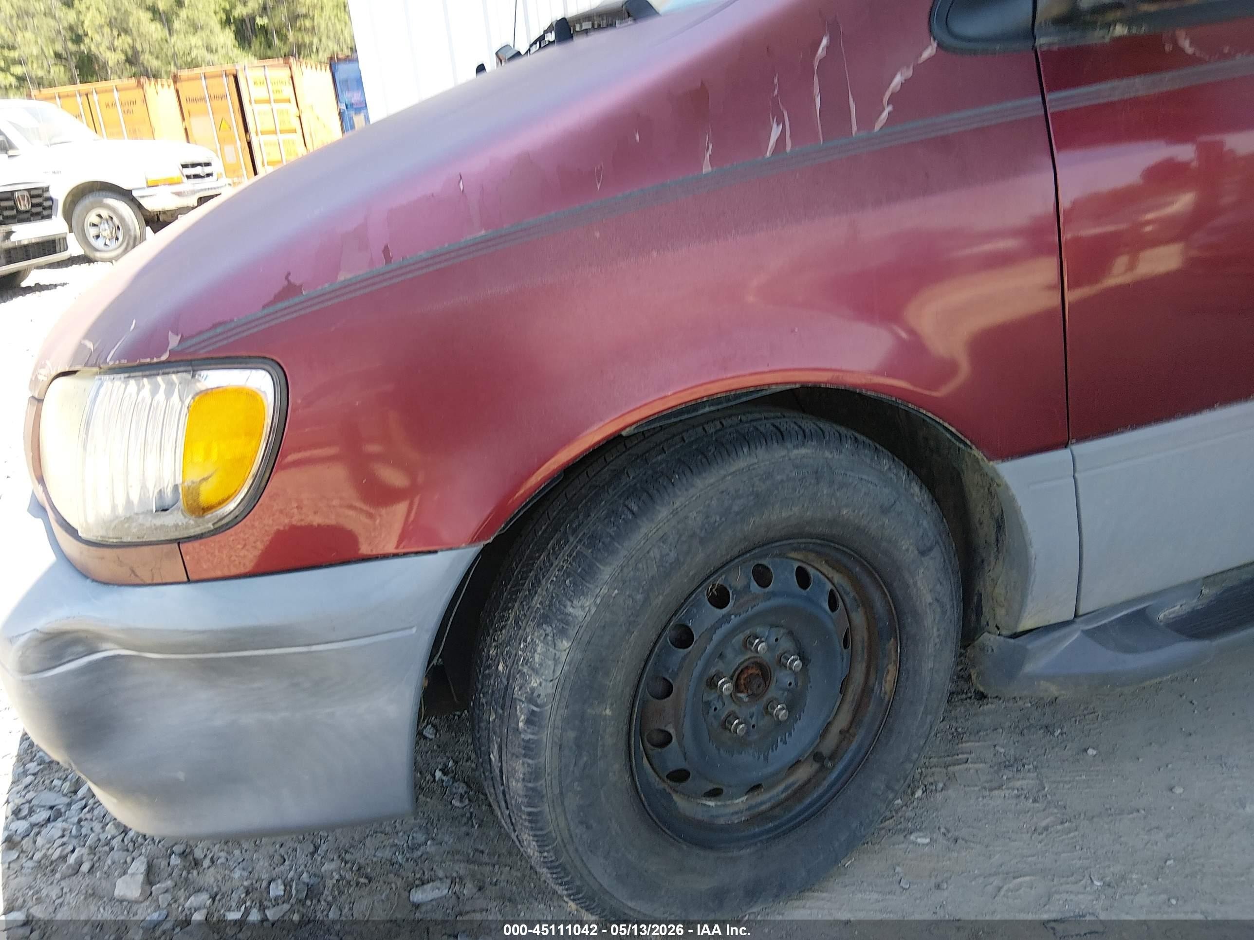 2001 Toyota Sienna Ce Red vin: 4T3ZF19C61U396473