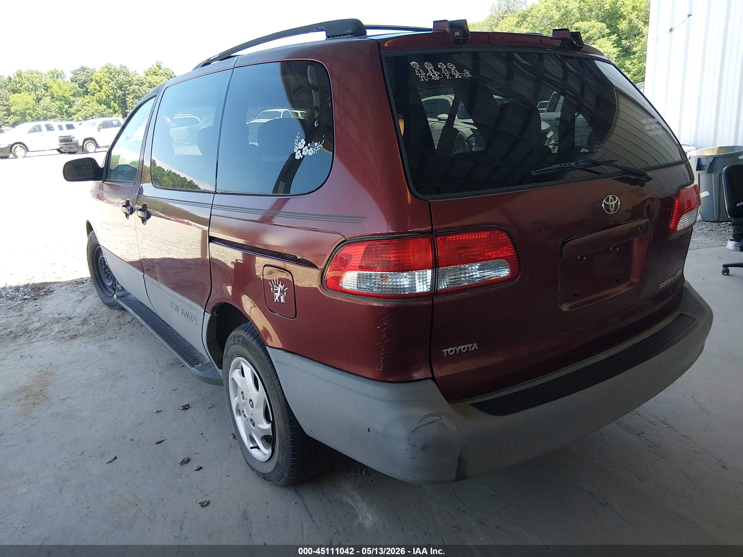 2001 Toyota Sienna Ce Red vin: 4T3ZF19C61U396473