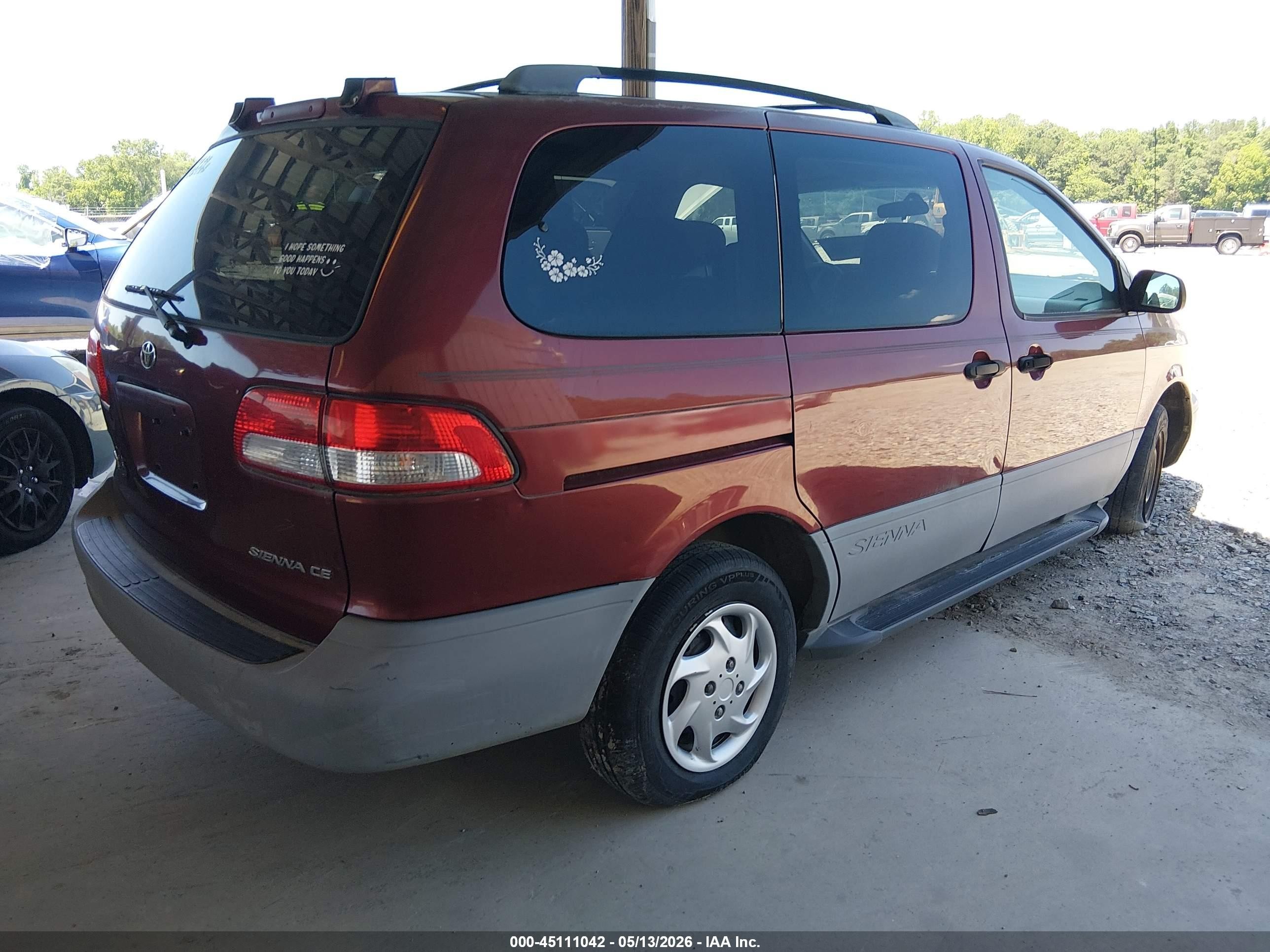 2001 Toyota Sienna Ce Red vin: 4T3ZF19C61U396473
