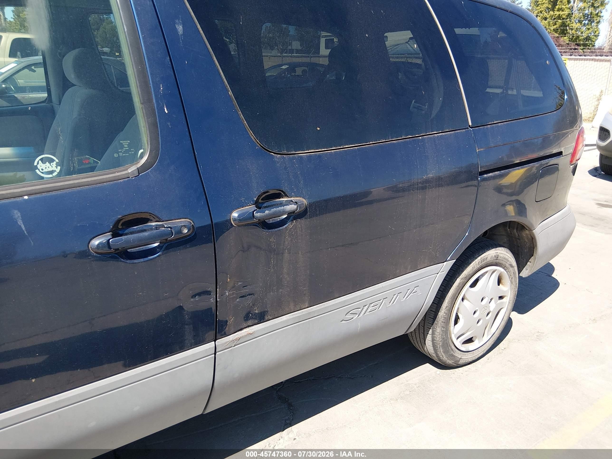 2001 Toyota Sienna Ce Blue vin: 4T3ZF19C61U407603